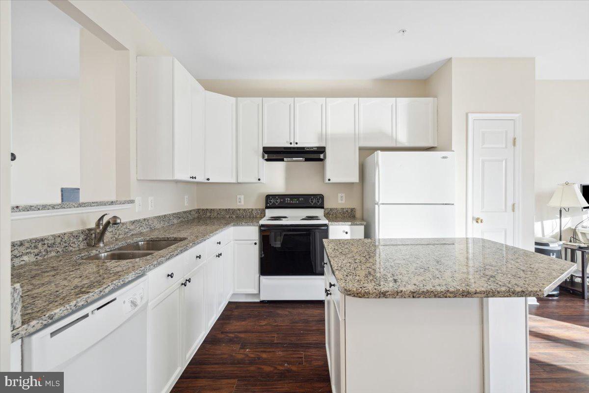 WHITTIER - Residential