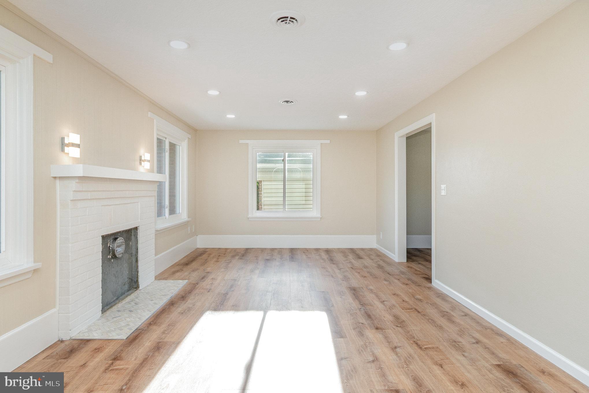 1514 SUPERIOR STREET