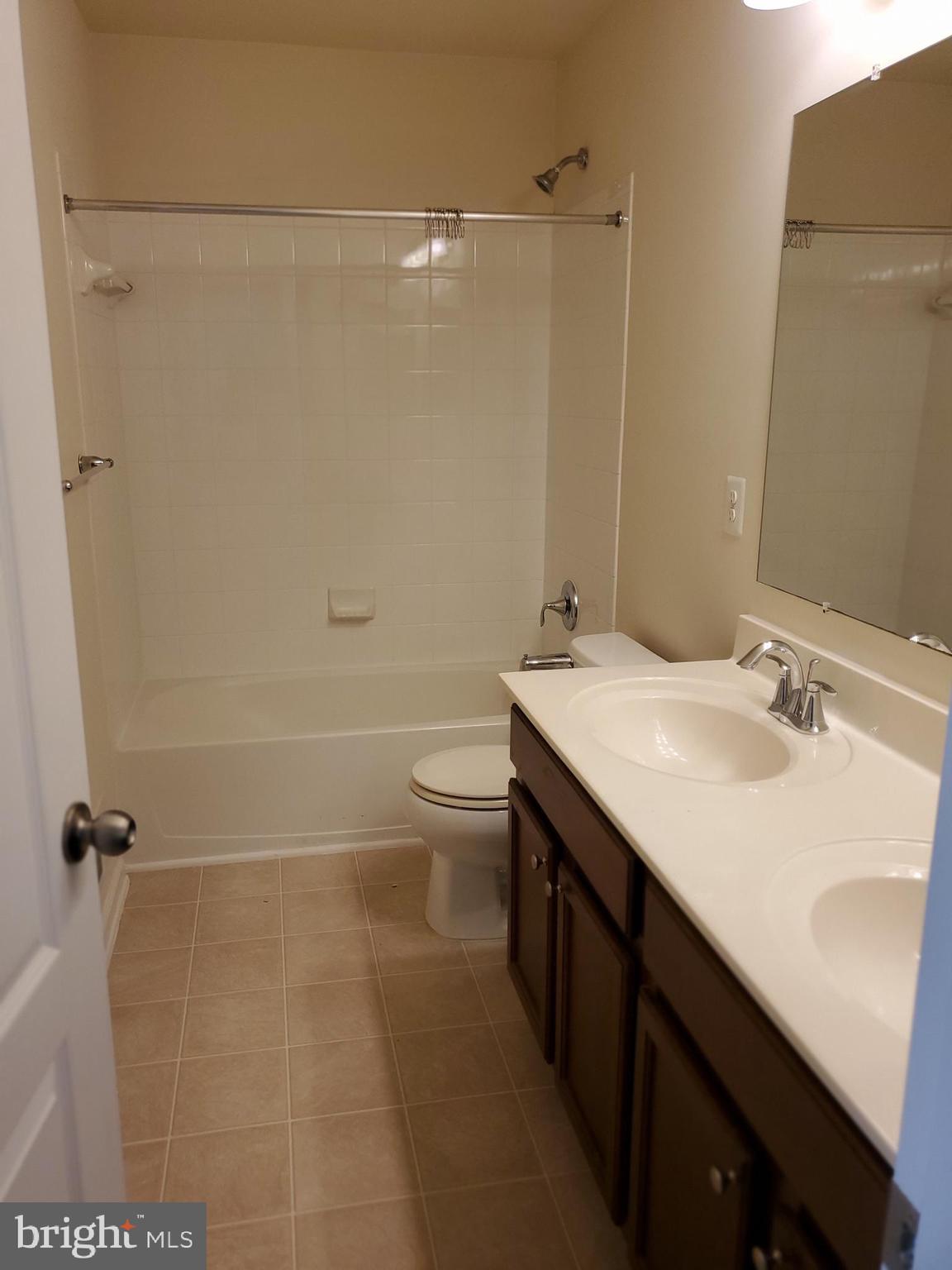 HIGHLAND FARMS - Residential Lease