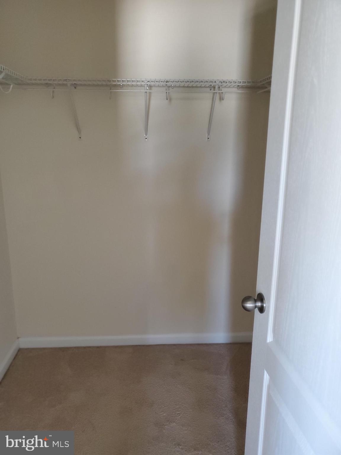 HIGHLAND FARMS - Residential Lease