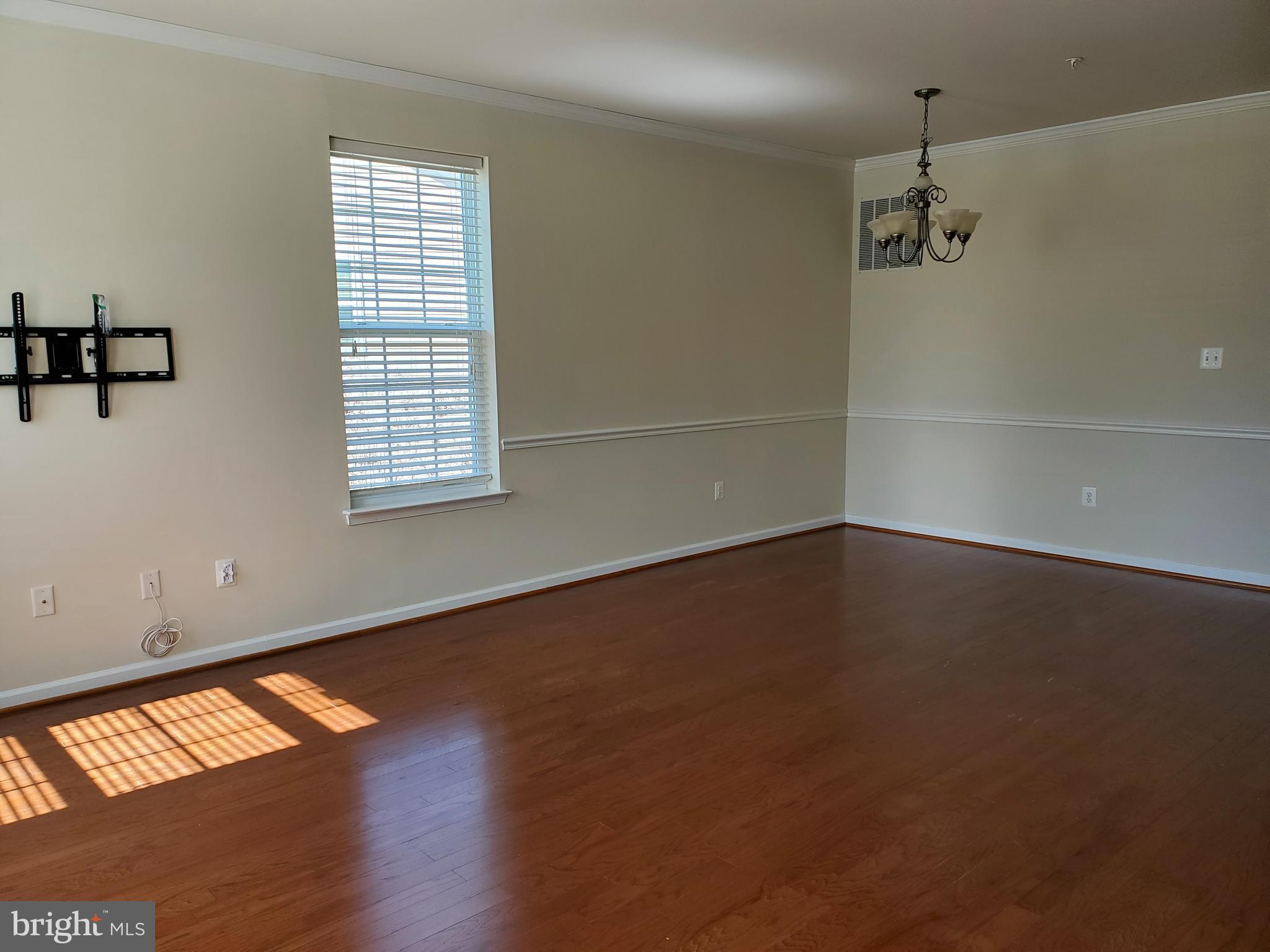 HIGHLAND FARMS - Residential Lease