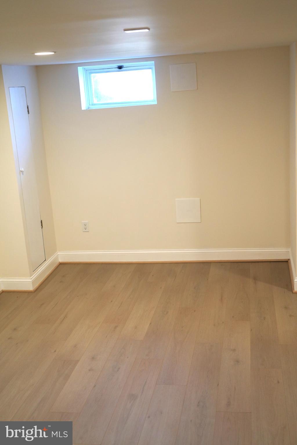 BROOKLYN PARK - Residential