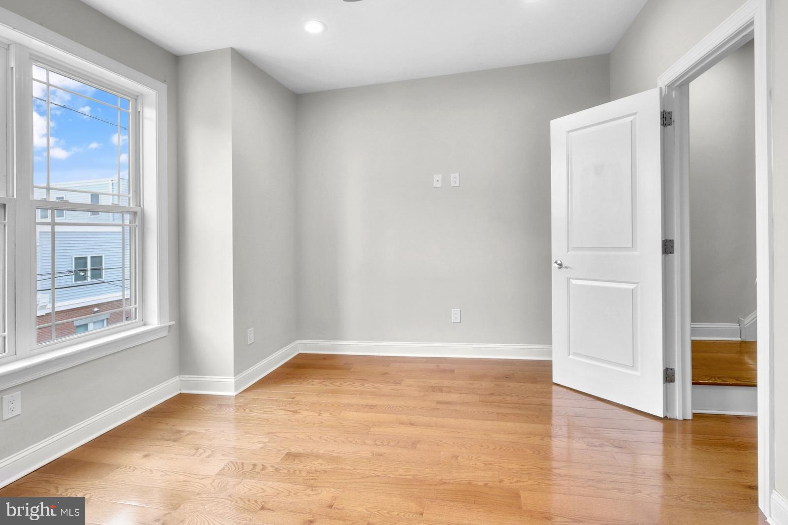 POINT BREEZE - Residential Lease