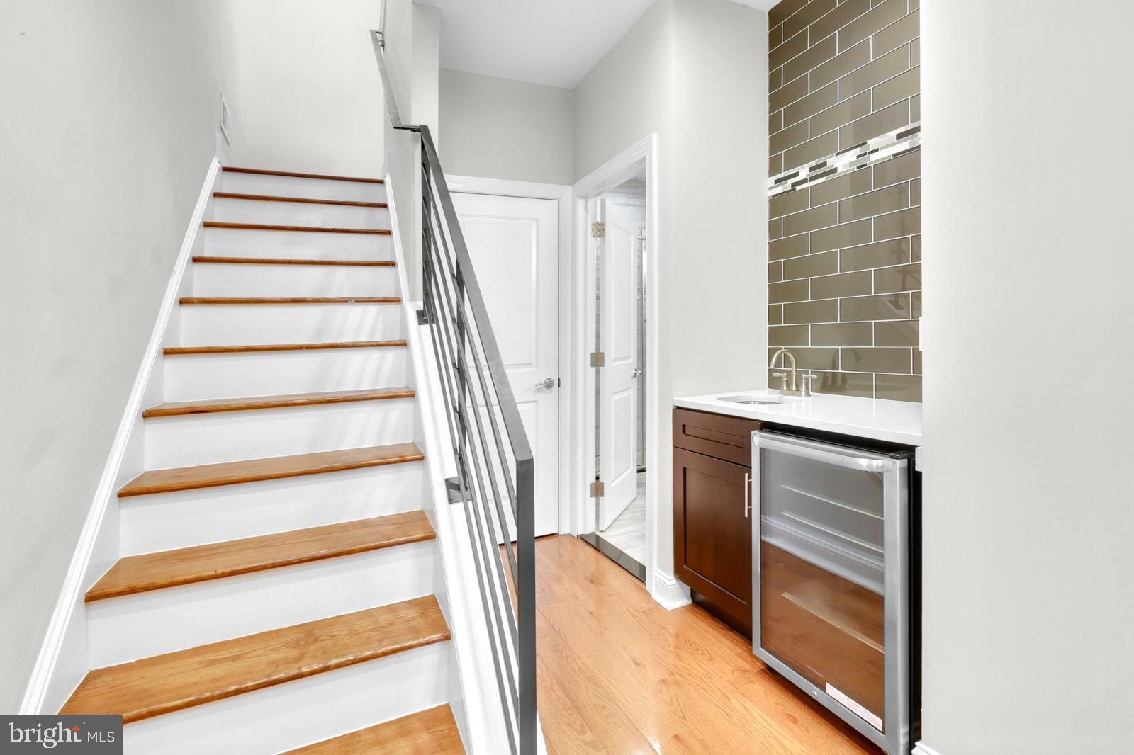 POINT BREEZE - Residential Lease