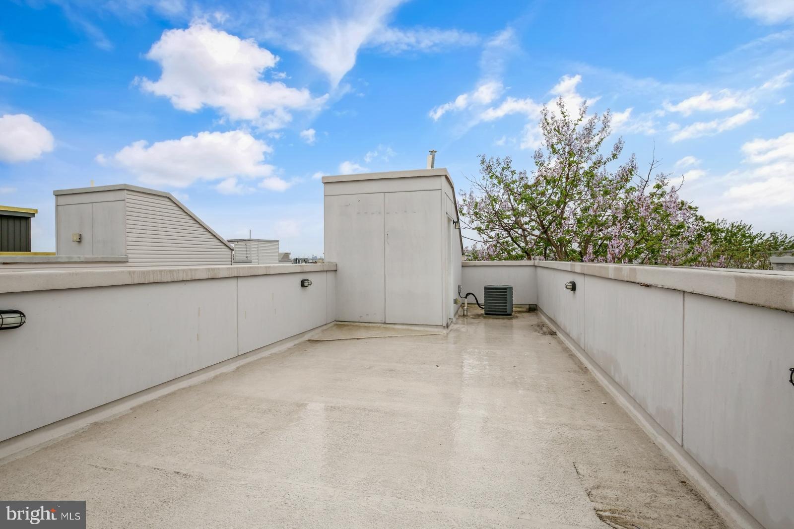 POINT BREEZE - Residential Lease