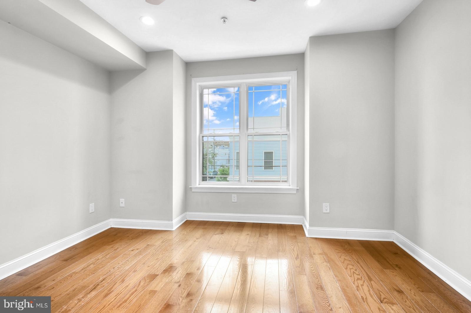 POINT BREEZE - Residential Lease