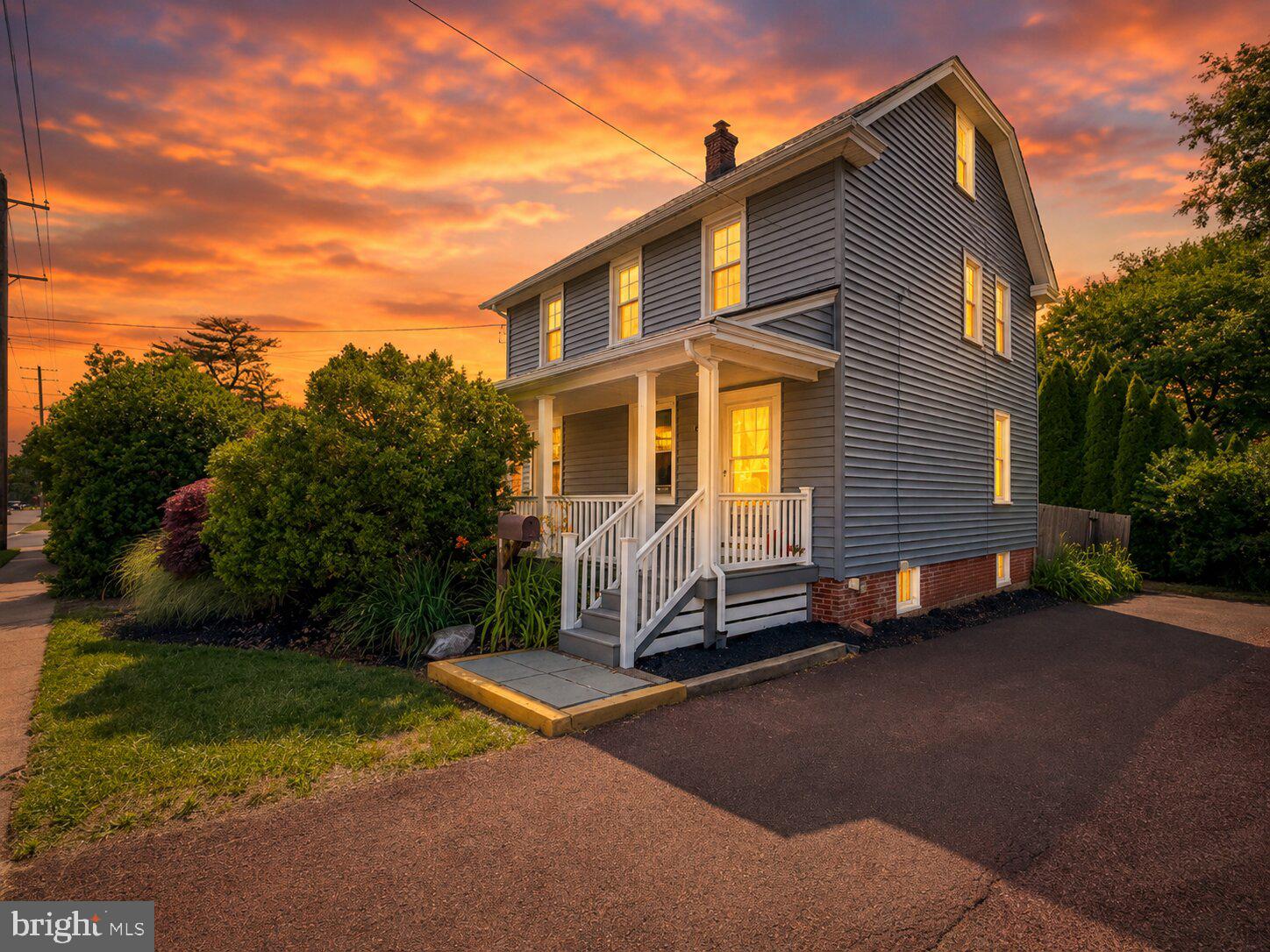 308 LANSDALE AVENUE