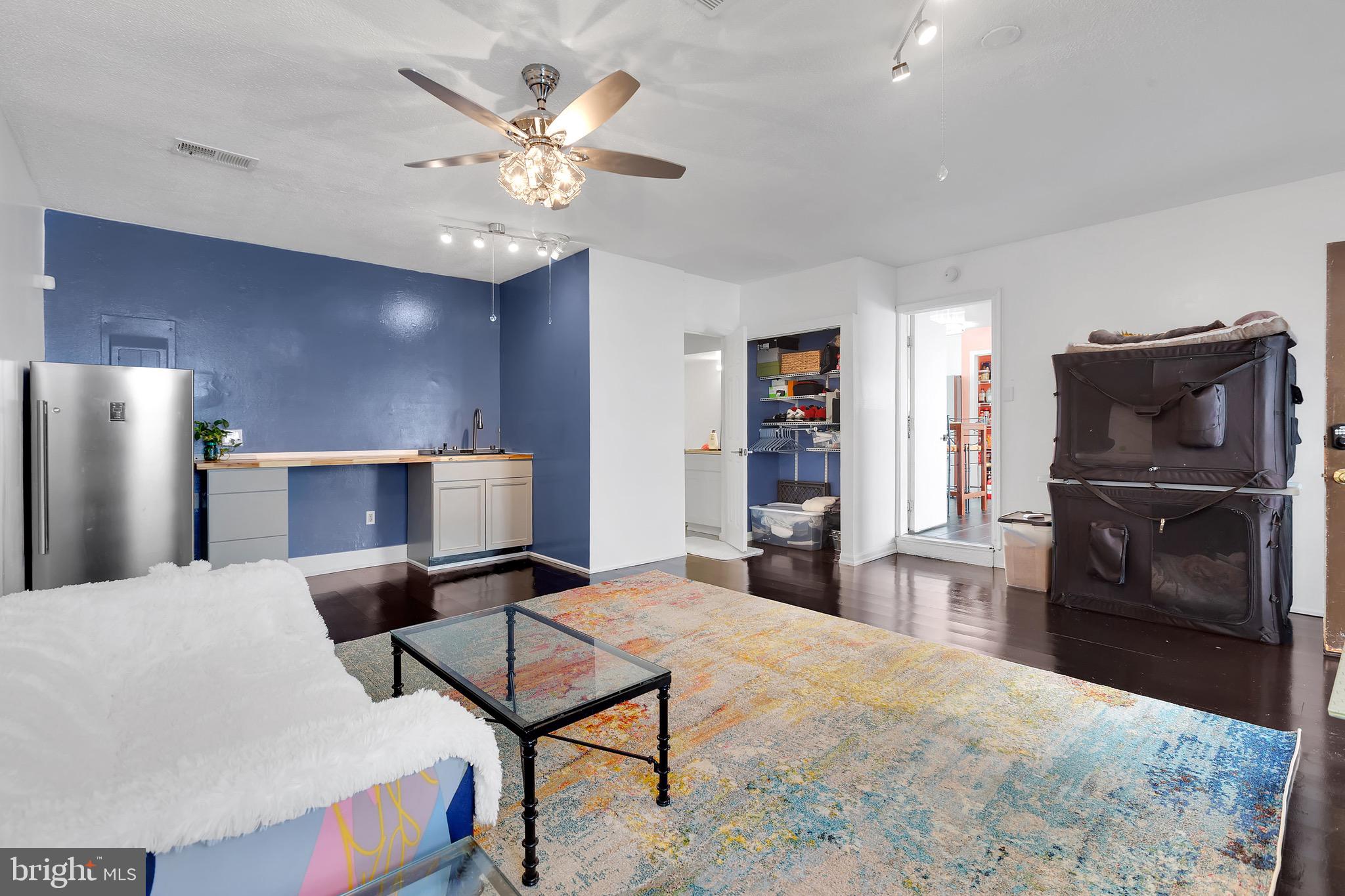 HIGHBRIDGE PARK - Residential