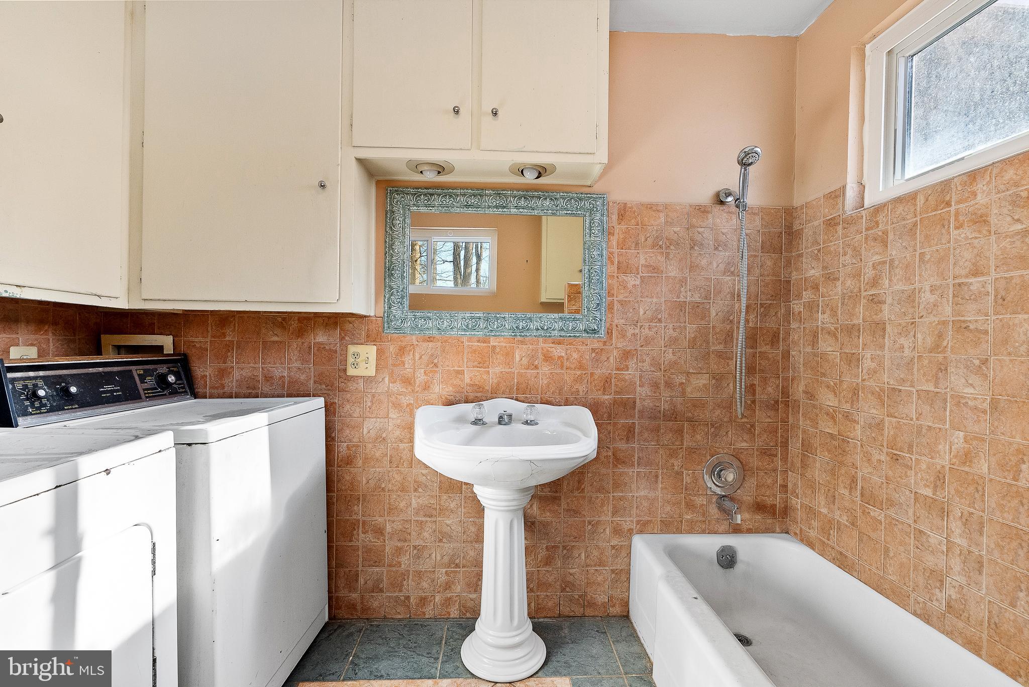 SKYLAND ESTATES - Residential