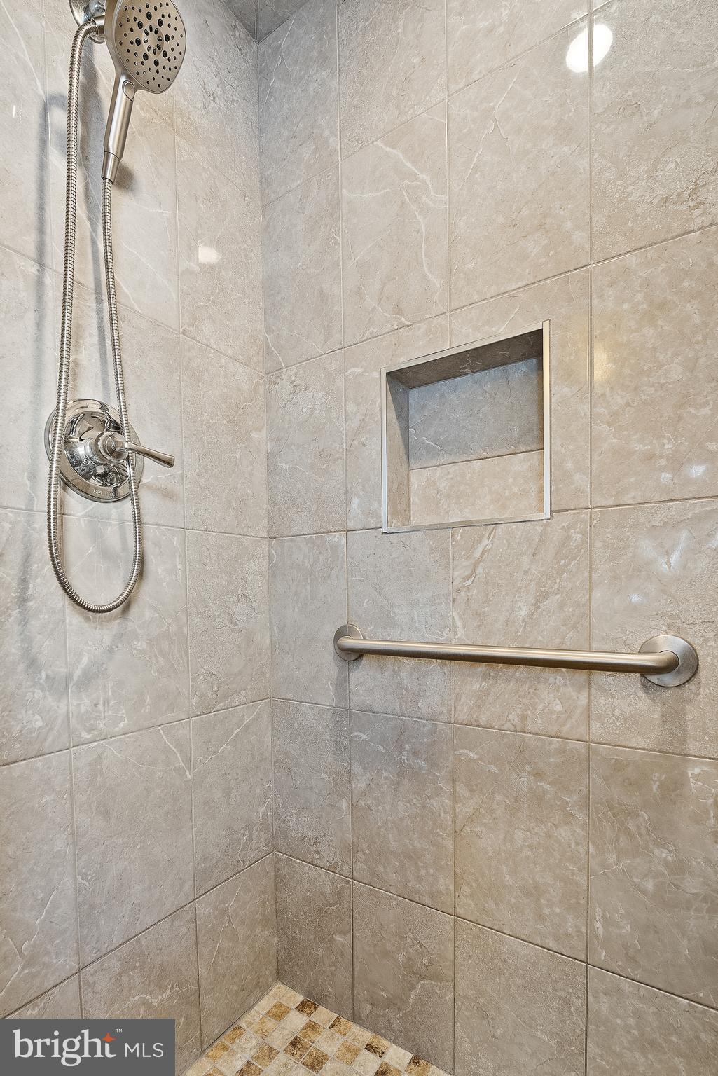 SKYLAND ESTATES - Residential