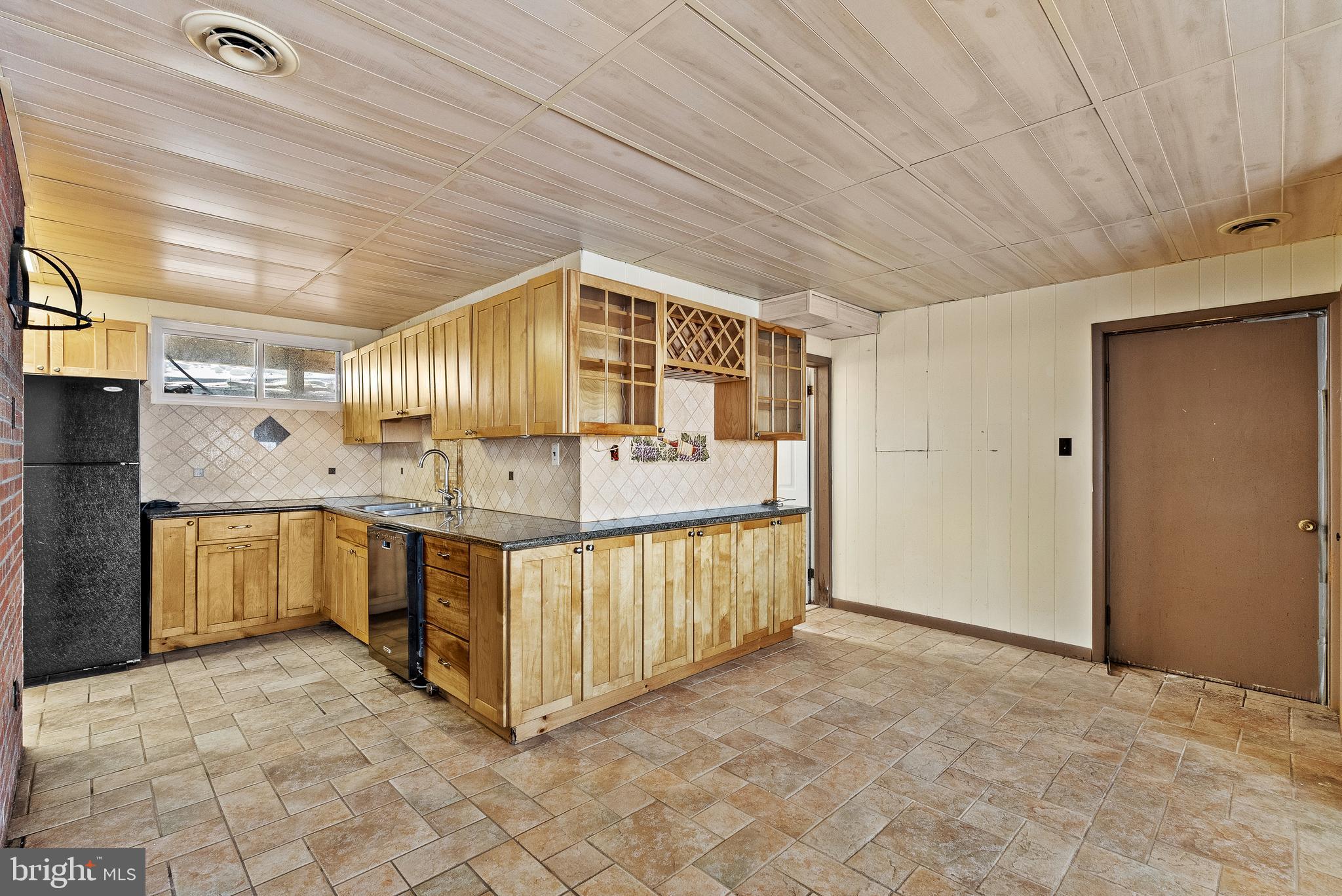 SKYLAND ESTATES - Residential