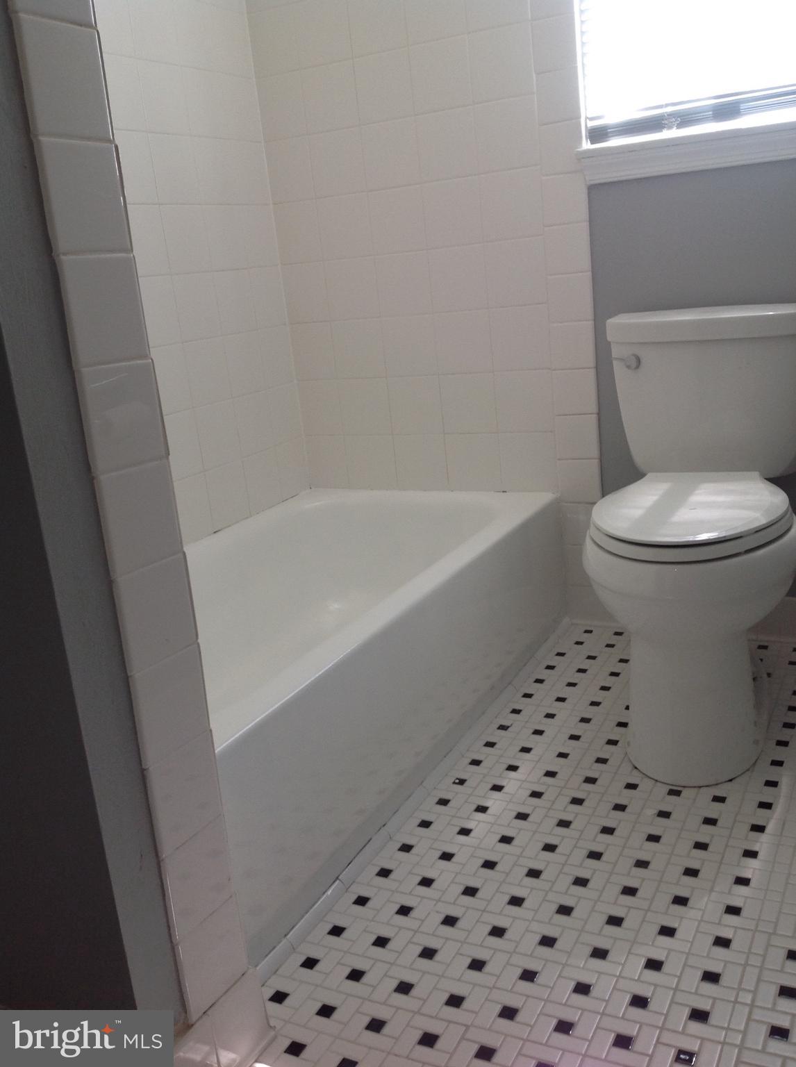 LAKE RIDGE - Residential Lease