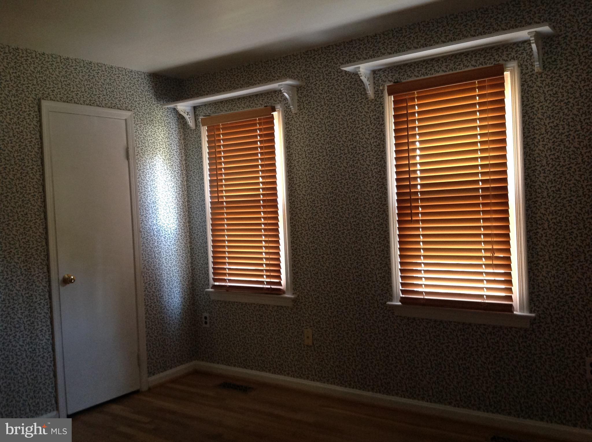 LAKE RIDGE - Residential Lease