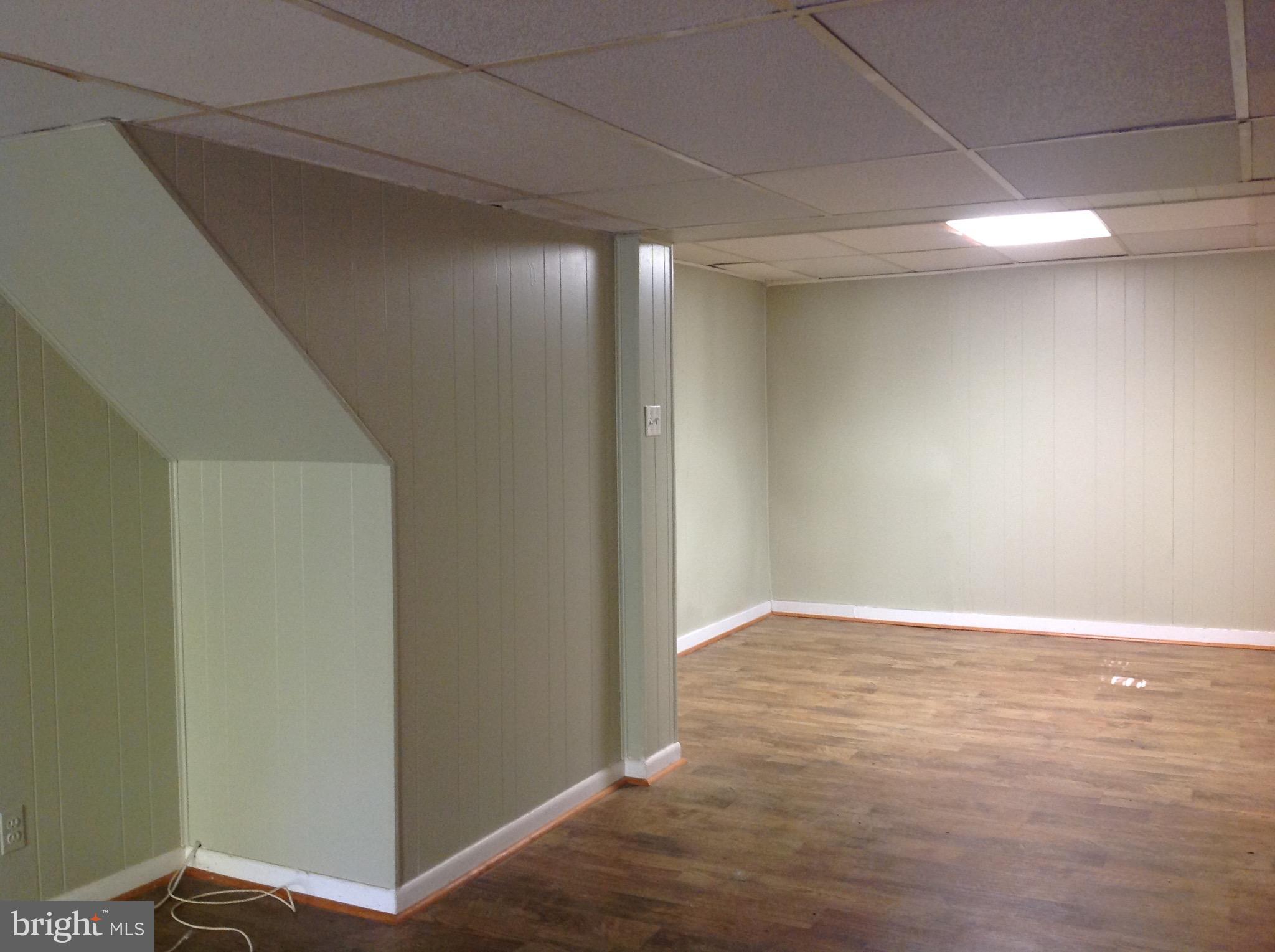 LAKE RIDGE - Residential Lease