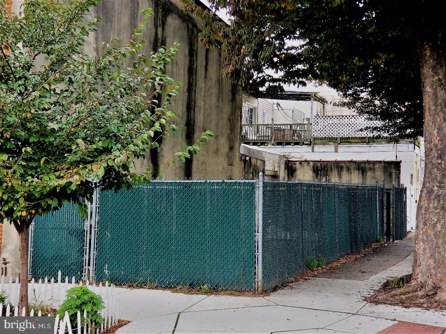 KENSINGTON - Residential