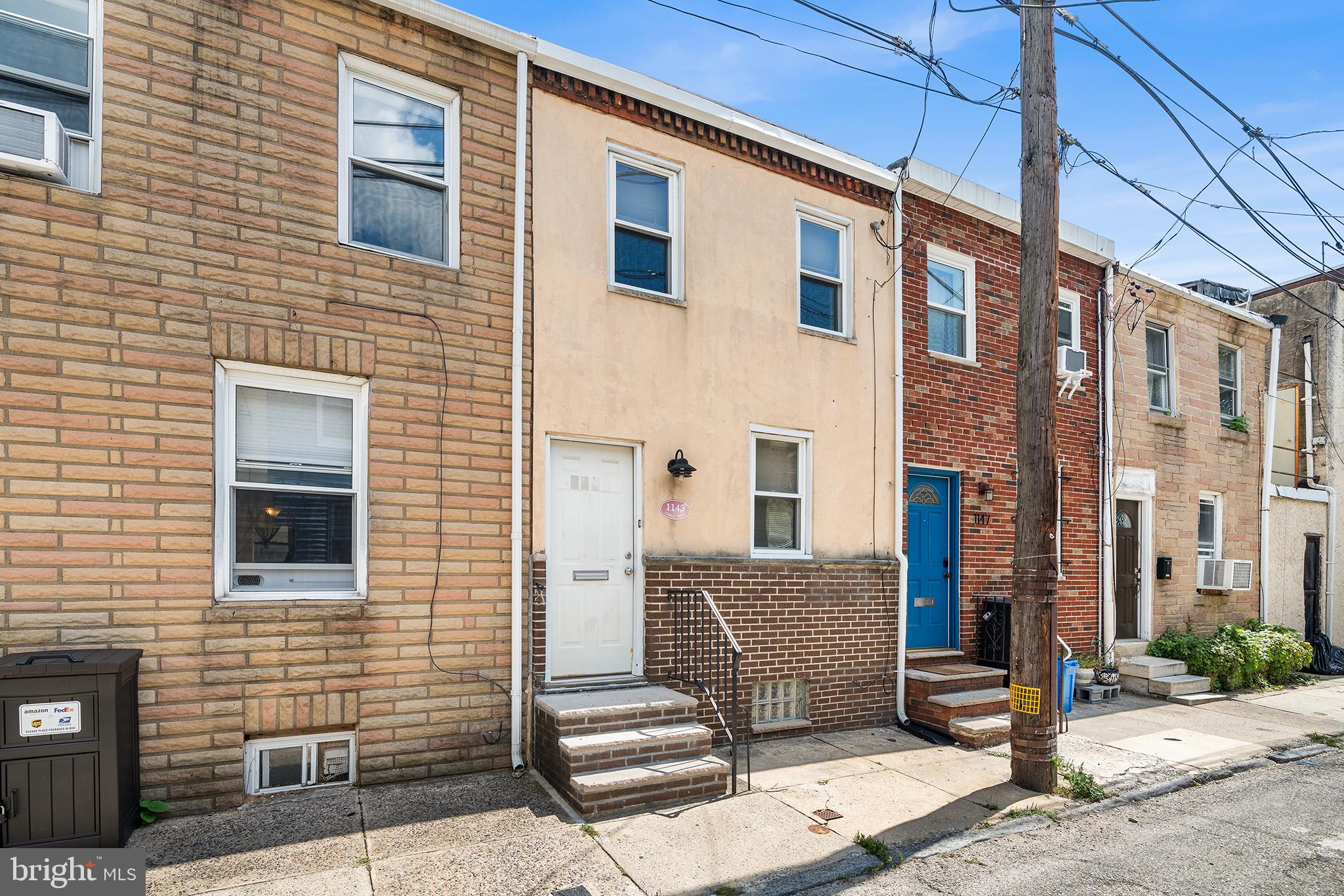 1145 S CLIFTON