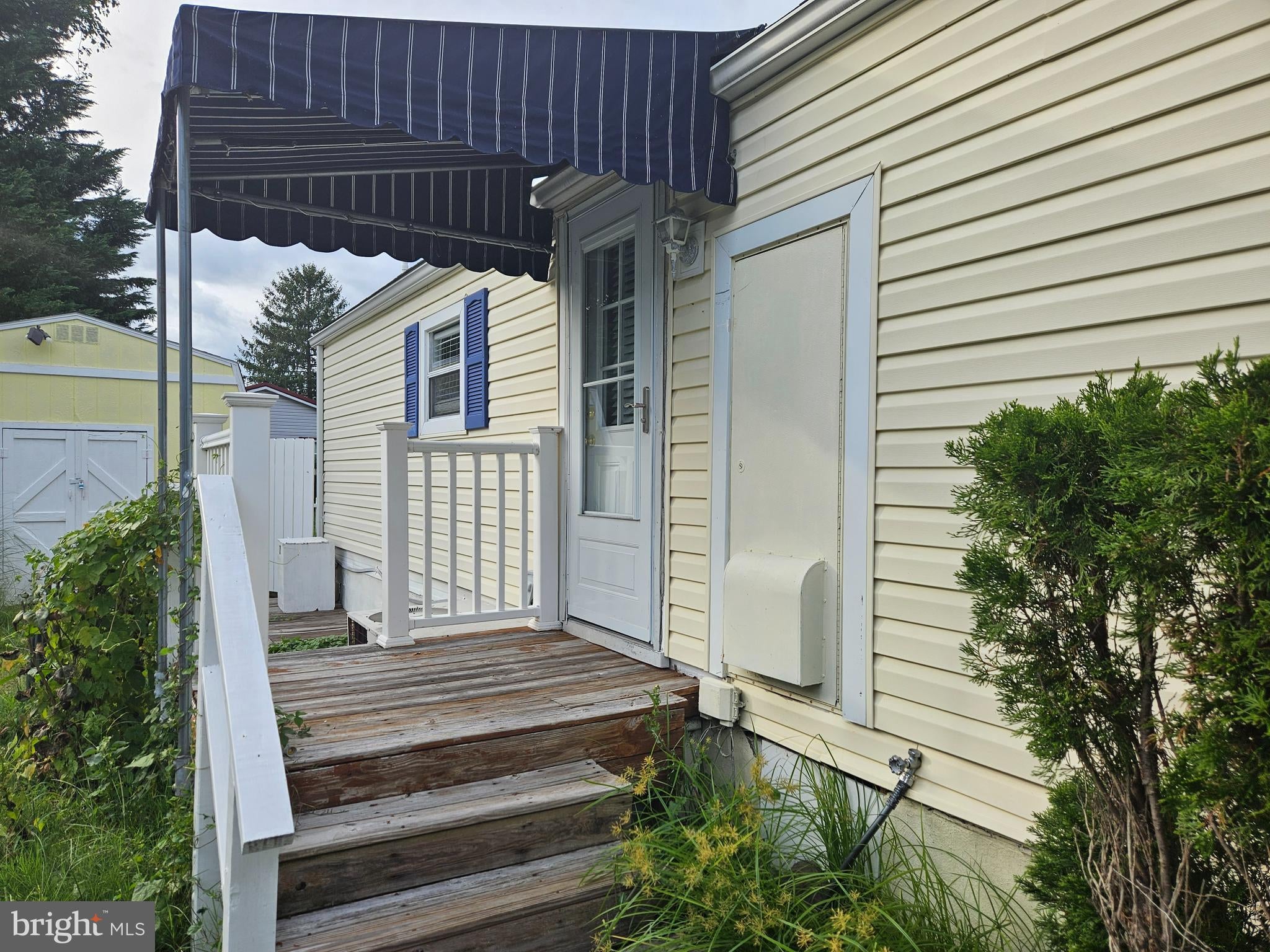 19602 QUEEN LANE 30