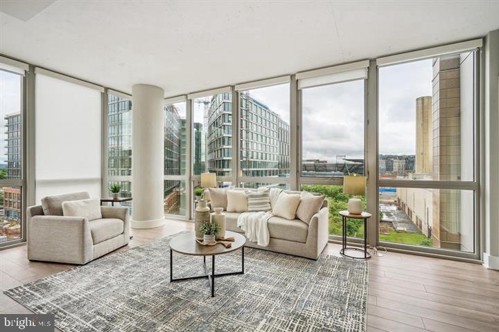88 V STREET SW 711