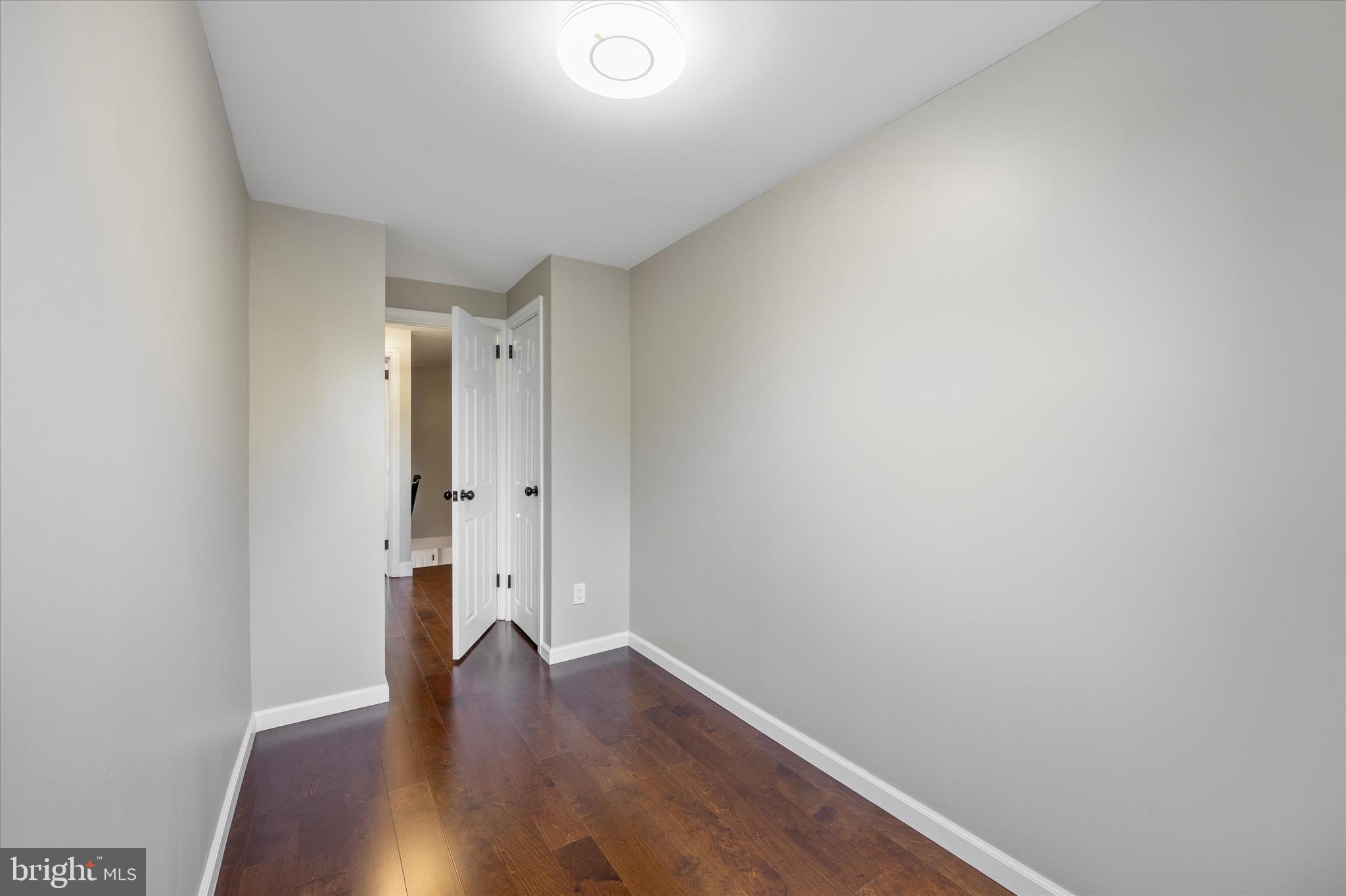 CLIFTON HEIGHTS - Residential