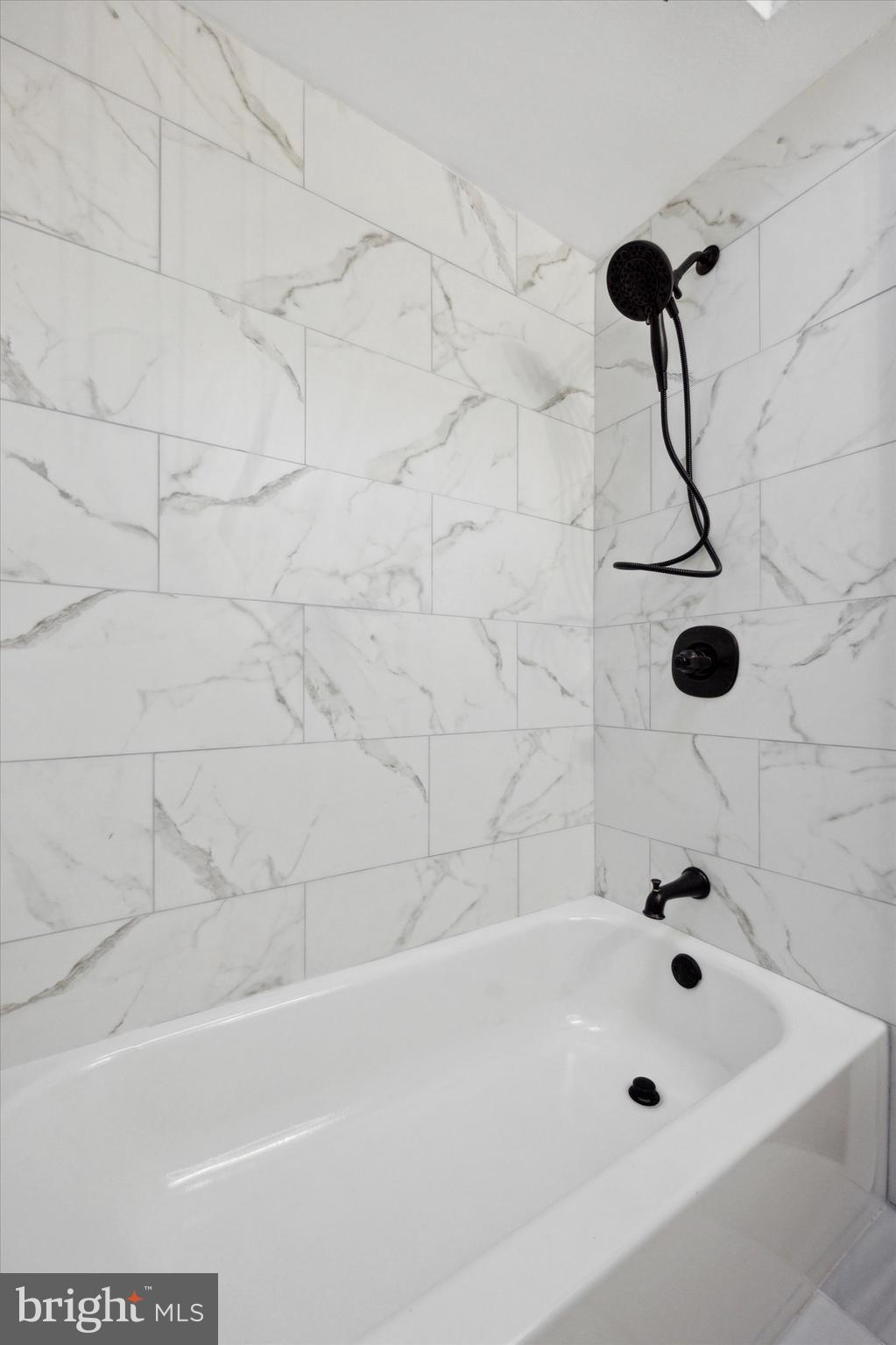 CLIFTON HEIGHTS - Residential