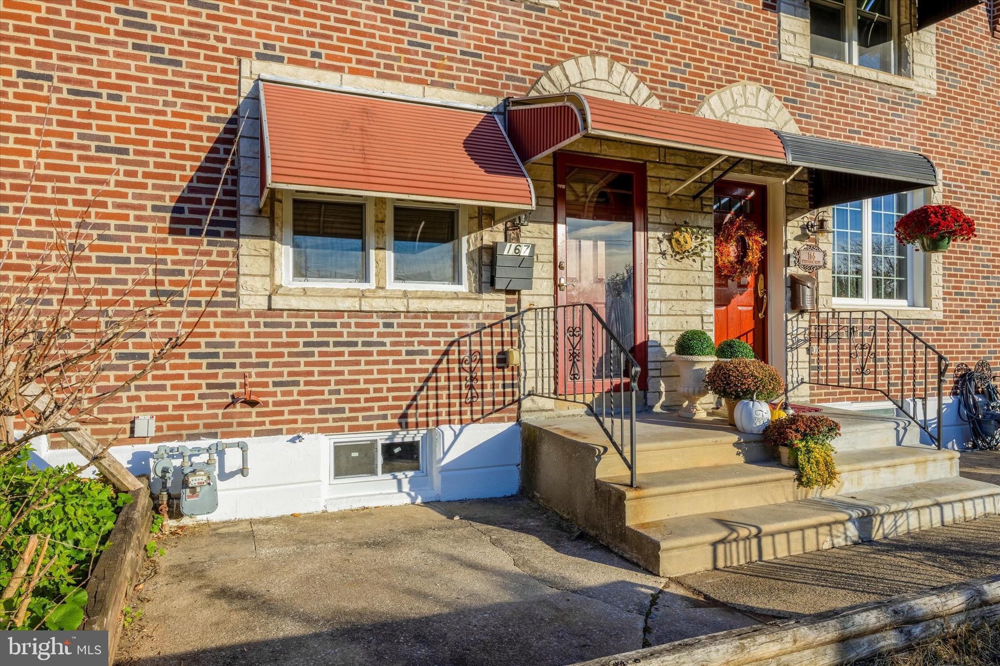 CLIFTON HEIGHTS - Residential