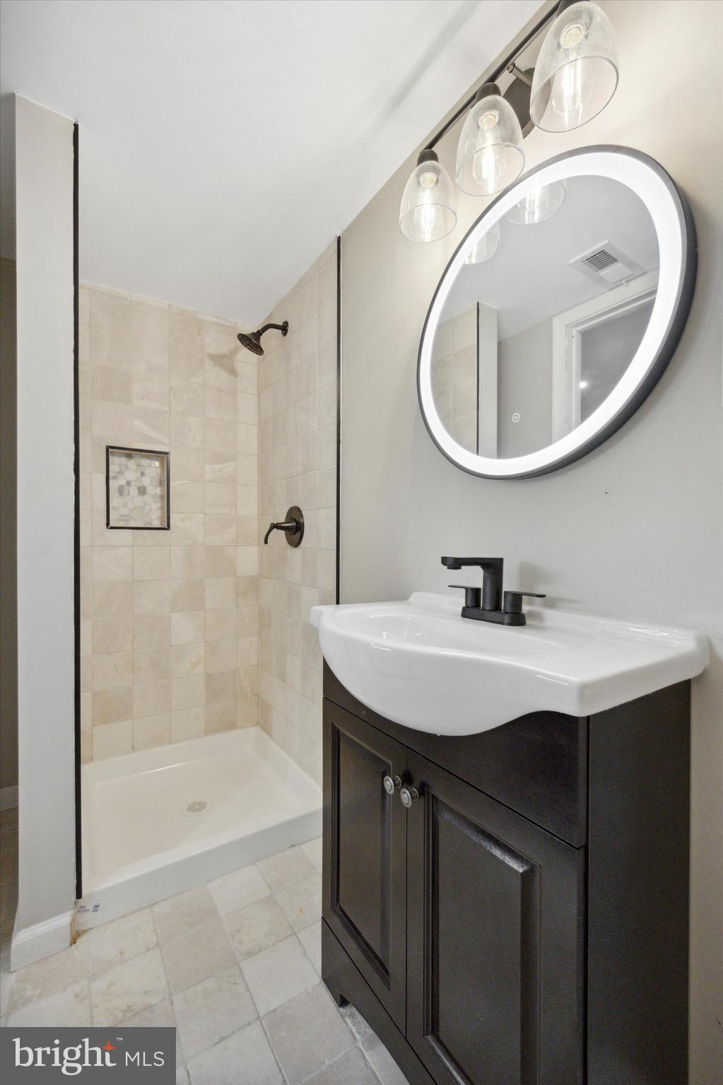 CLIFTON HEIGHTS - Residential
