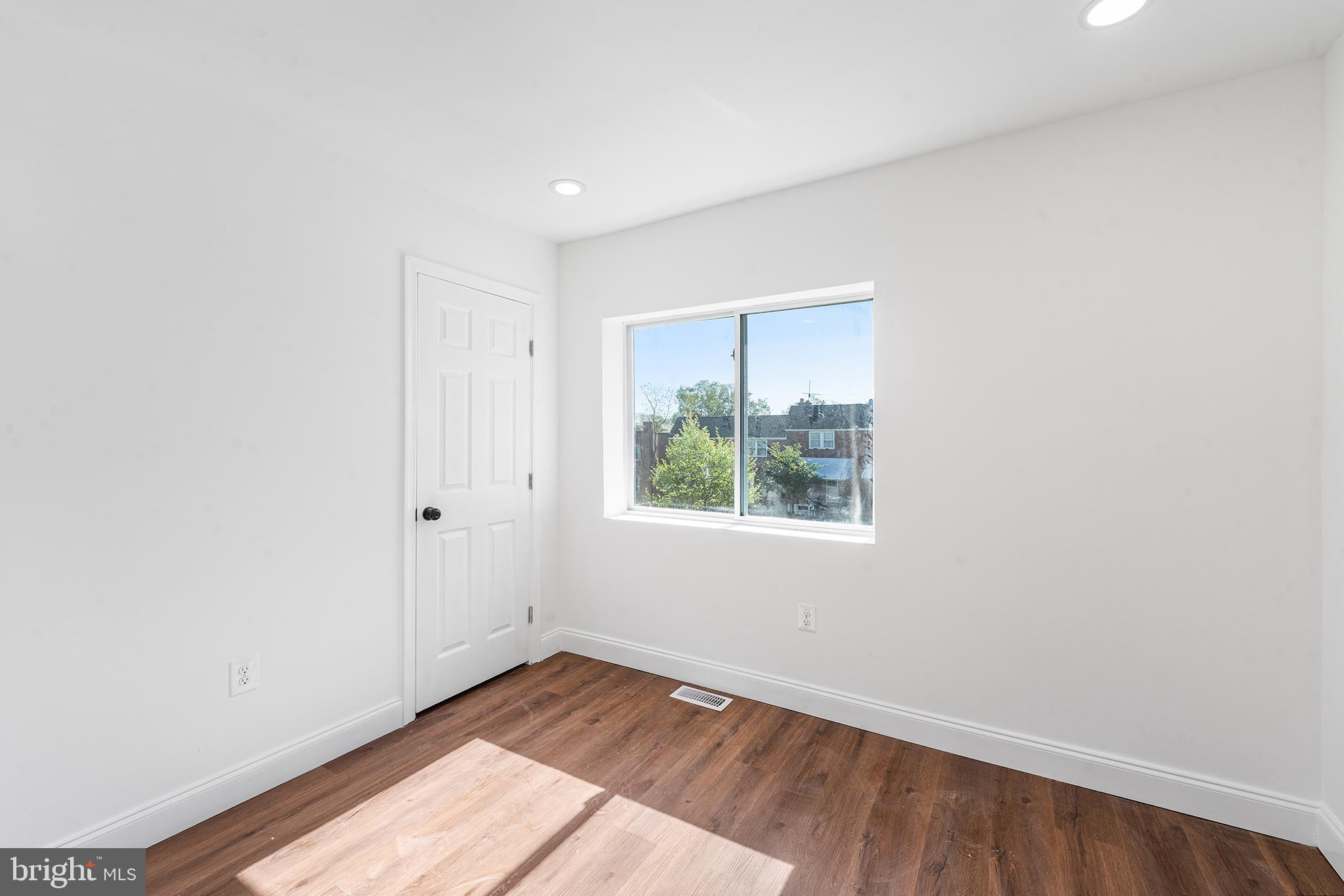 BROOKLYN - Residential