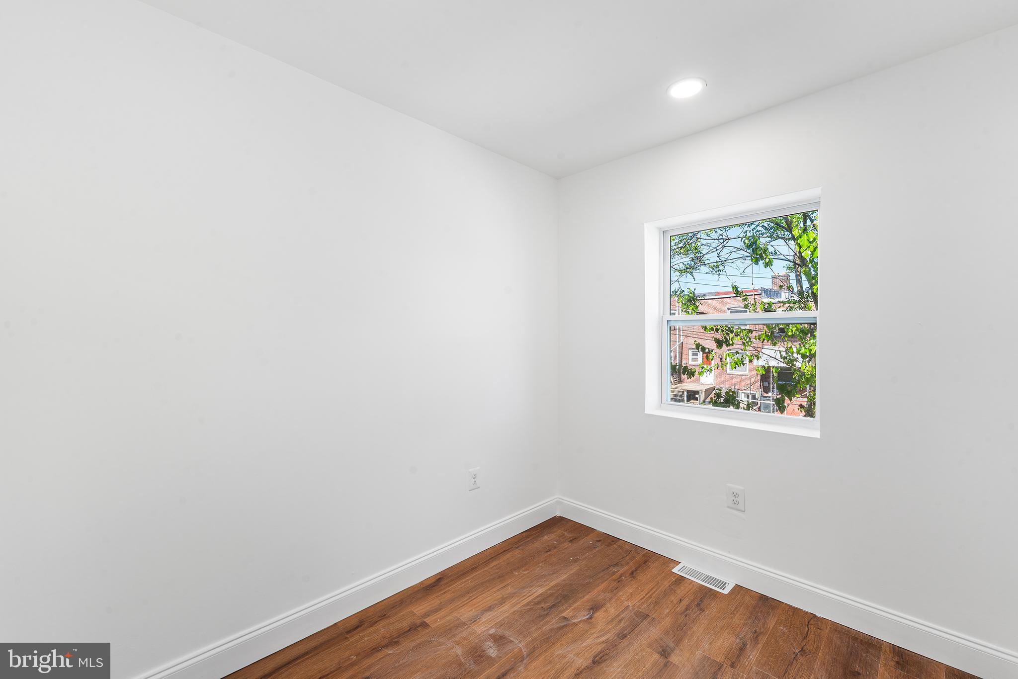 BROOKLYN - Residential