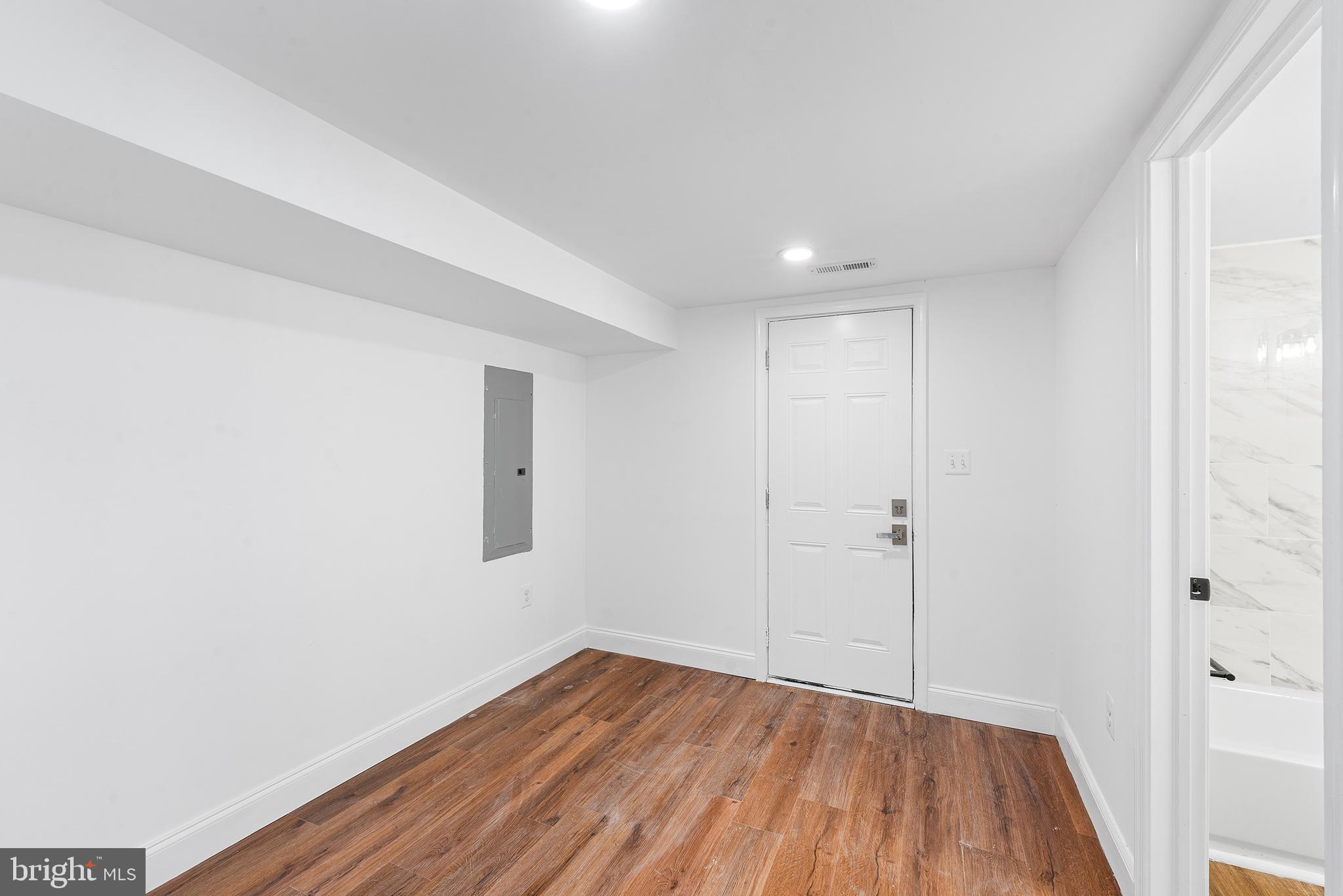 BROOKLYN - Residential