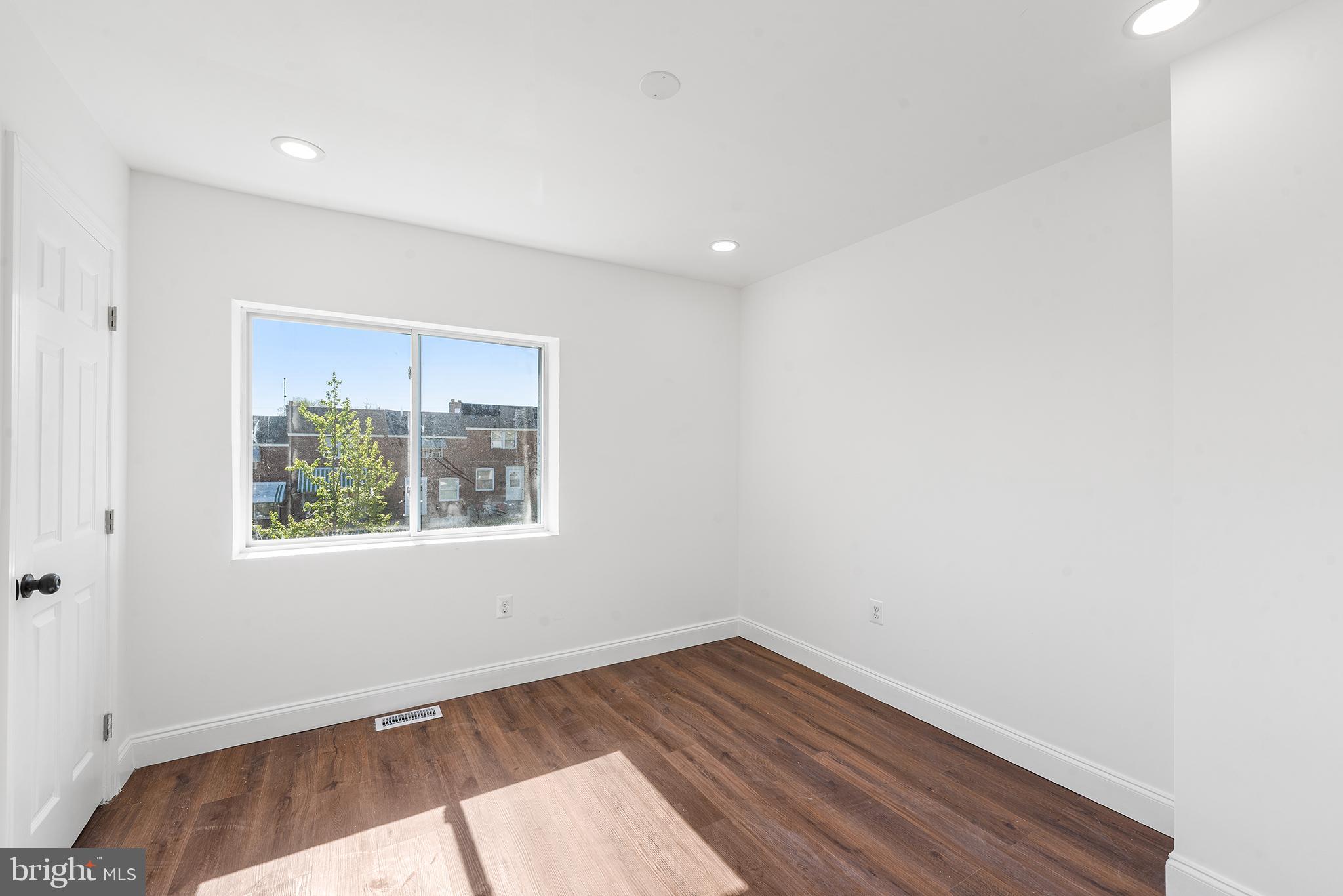 BROOKLYN - Residential