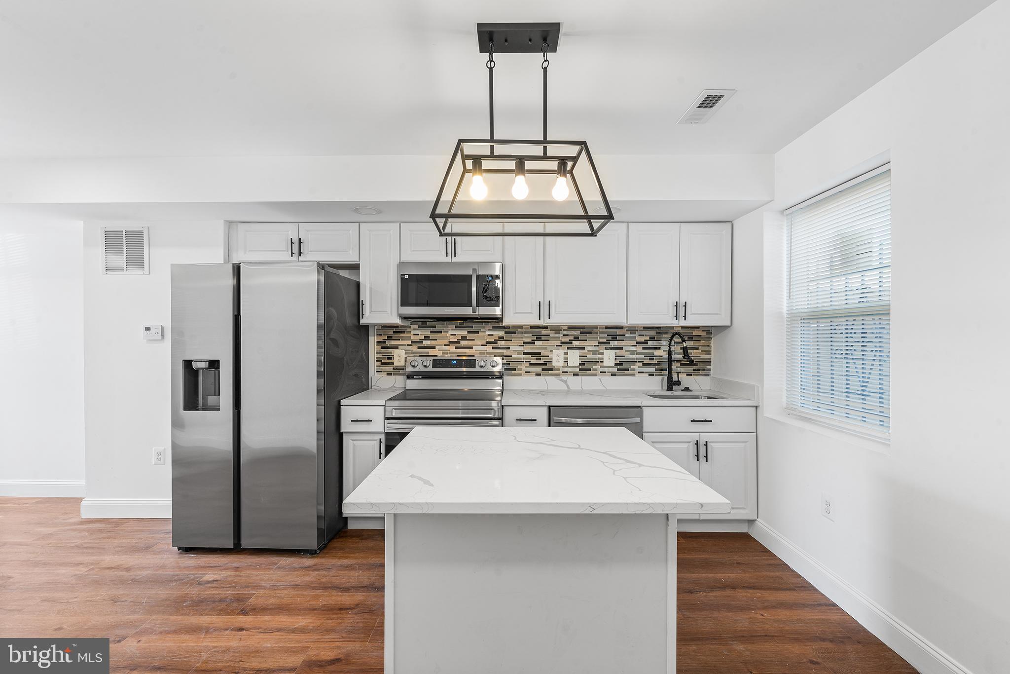 BROOKLYN - Residential