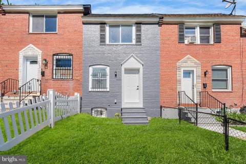 Townhouse For Sale - 3826 10th Street<br/> BALTIMORE, MD 21225