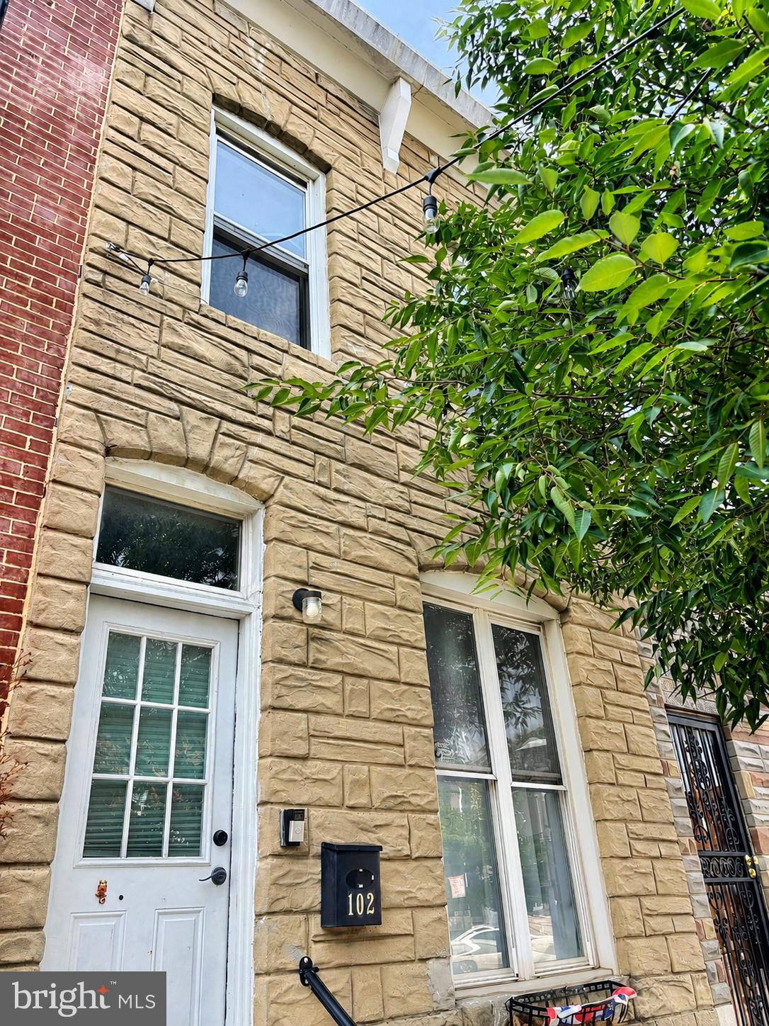 102 S CLINTON STREET