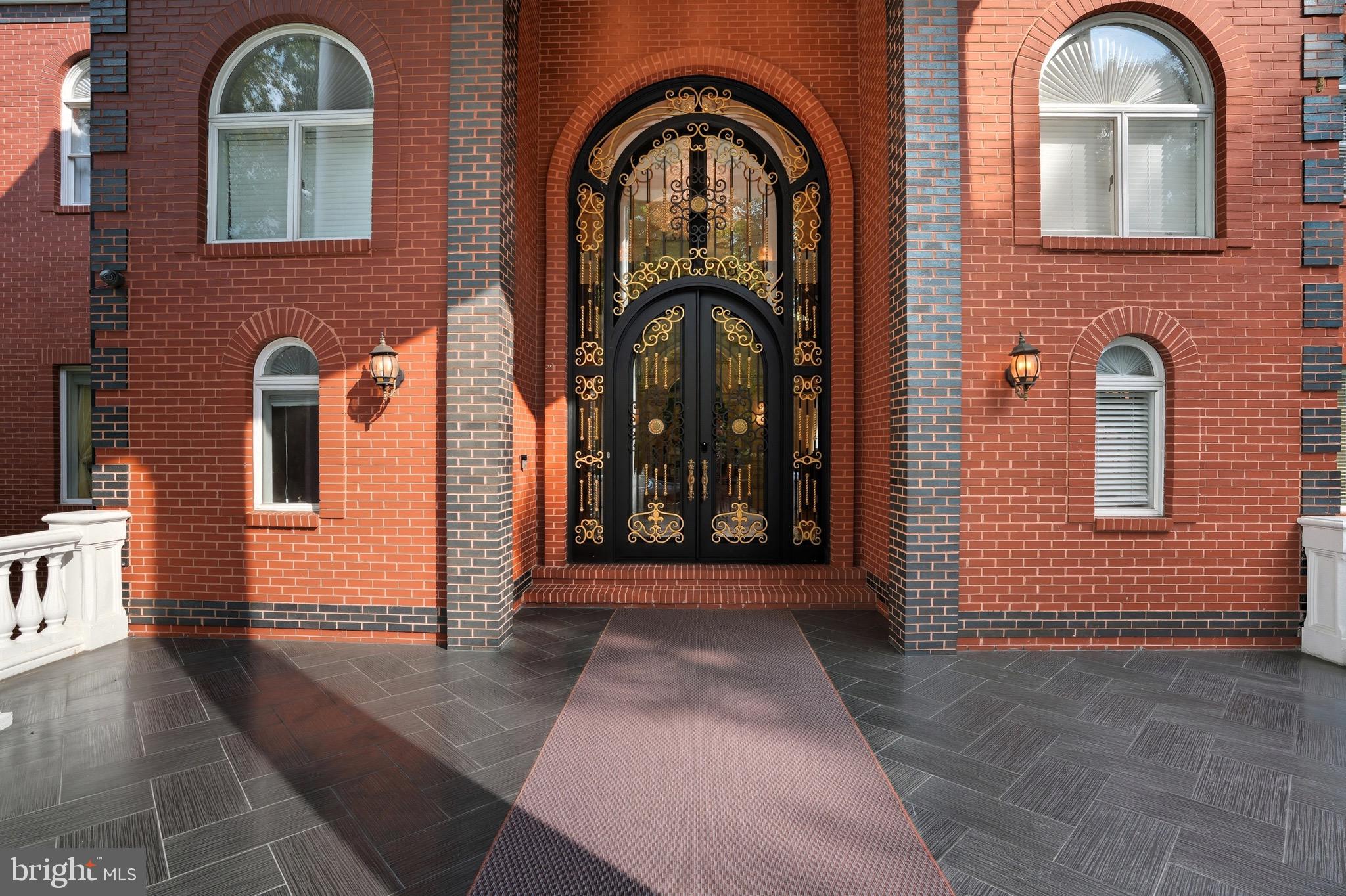 STONELEDGE - Residential