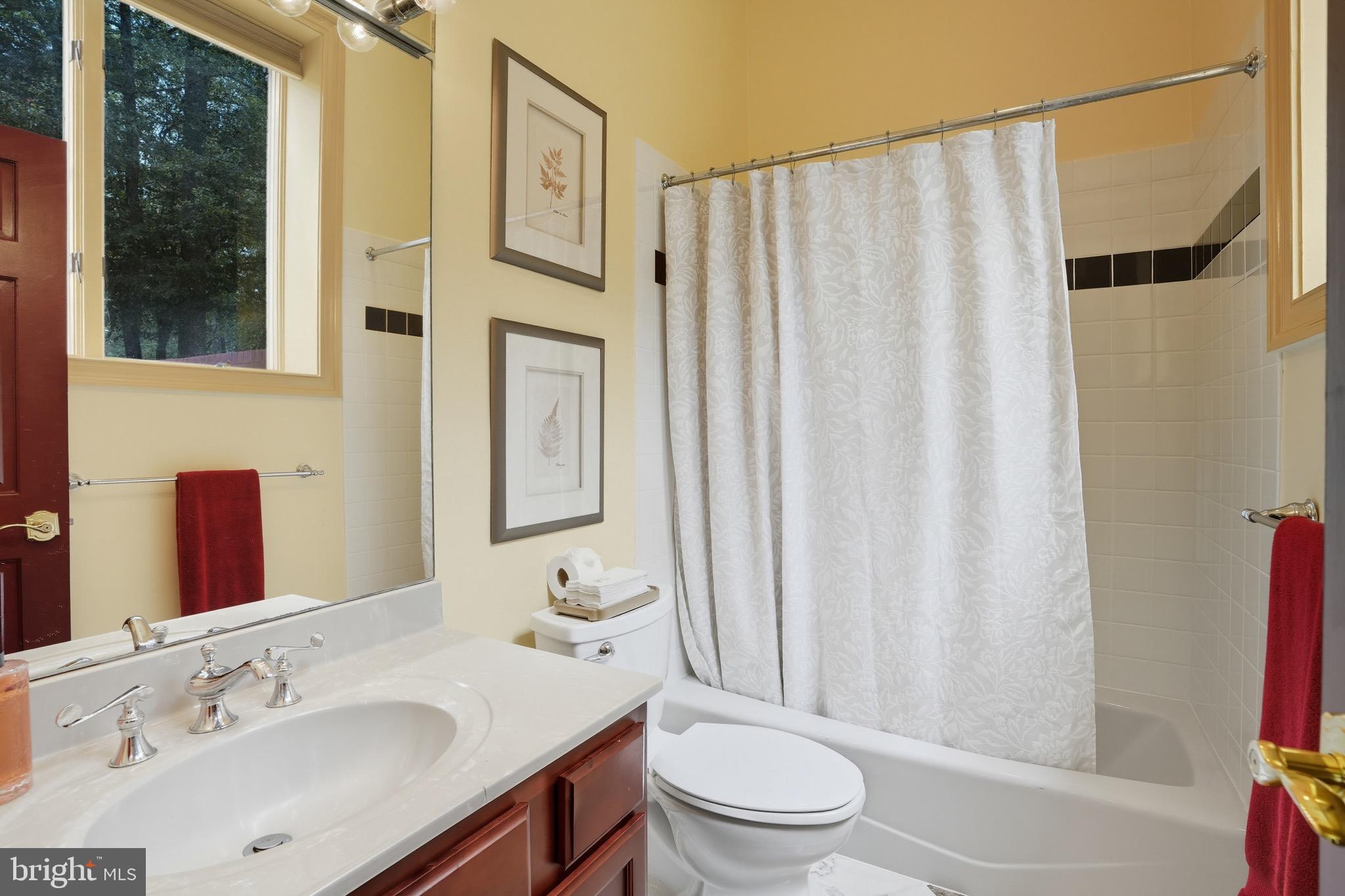 STONELEDGE - Residential