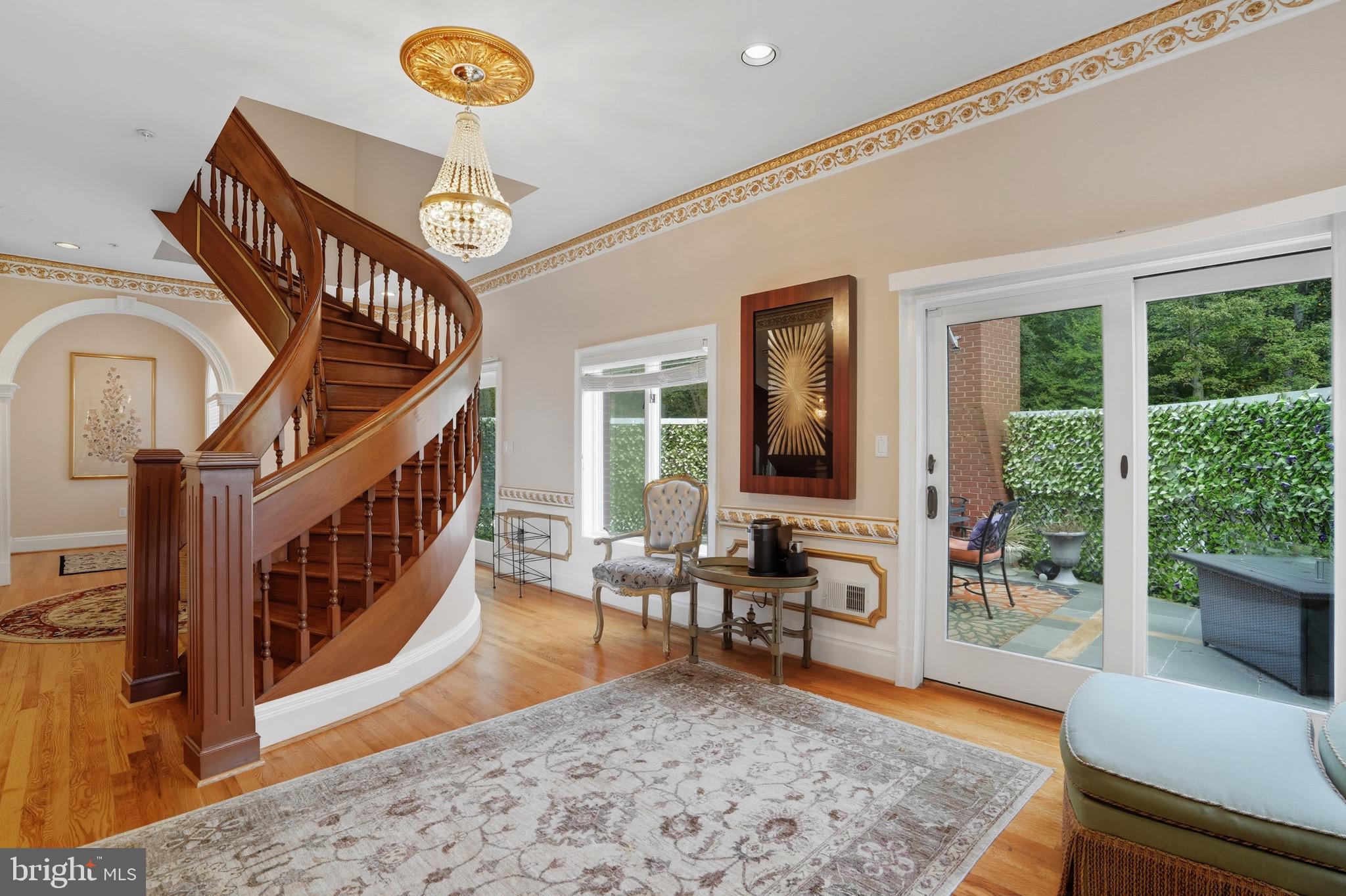 STONELEDGE - Residential