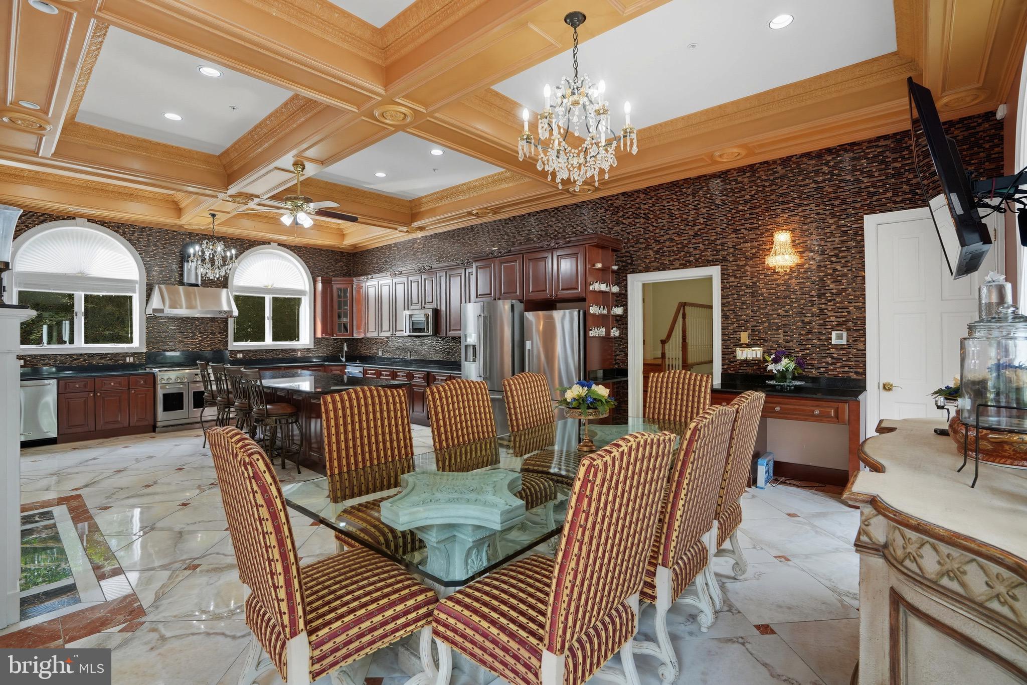 STONELEDGE - Residential