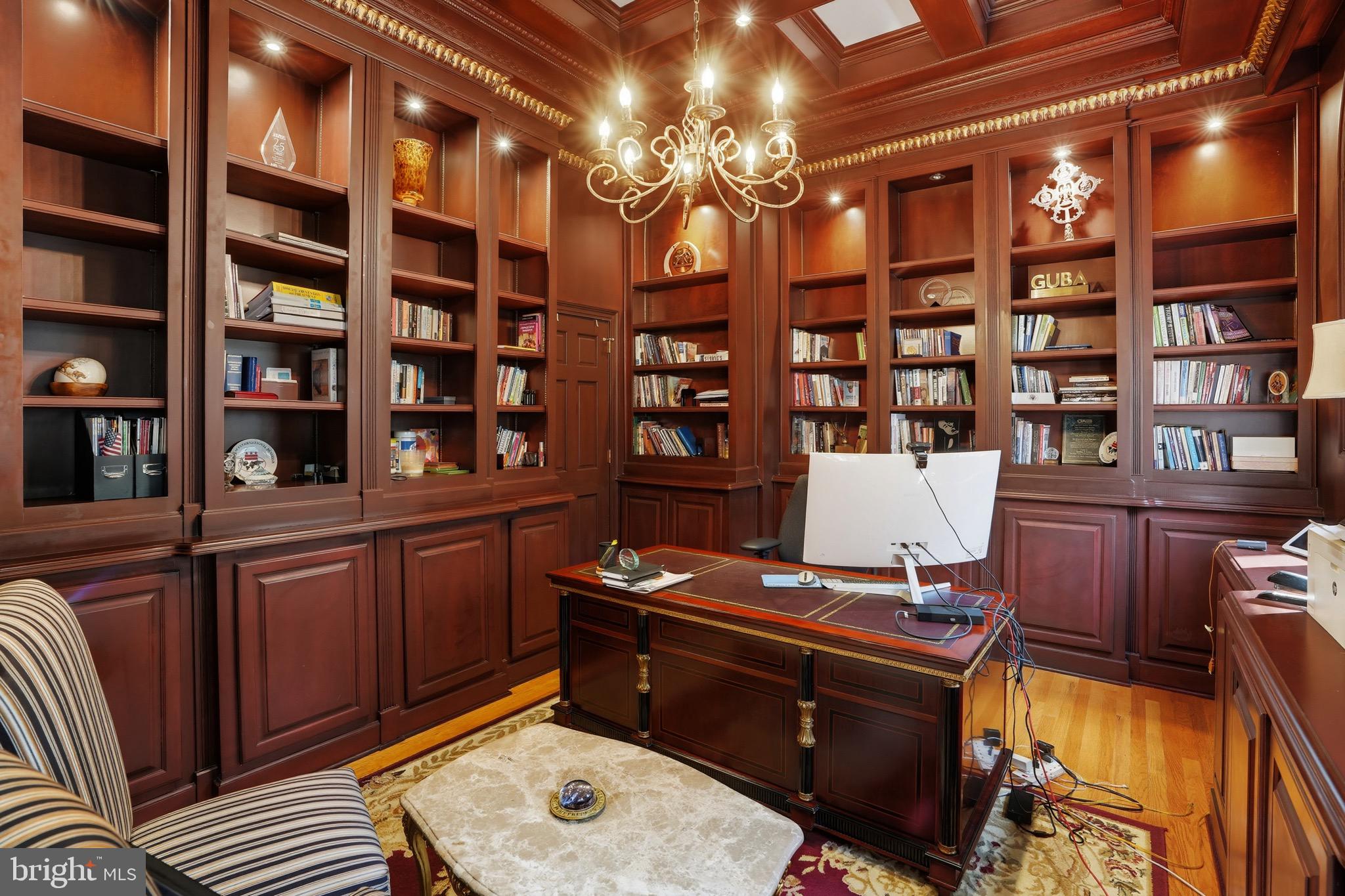 STONELEDGE - Residential