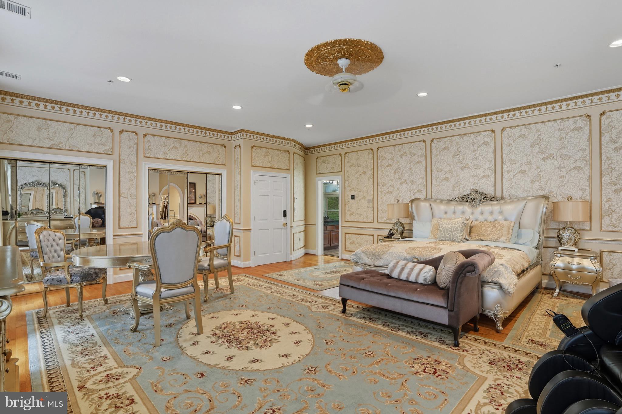 STONELEDGE - Residential