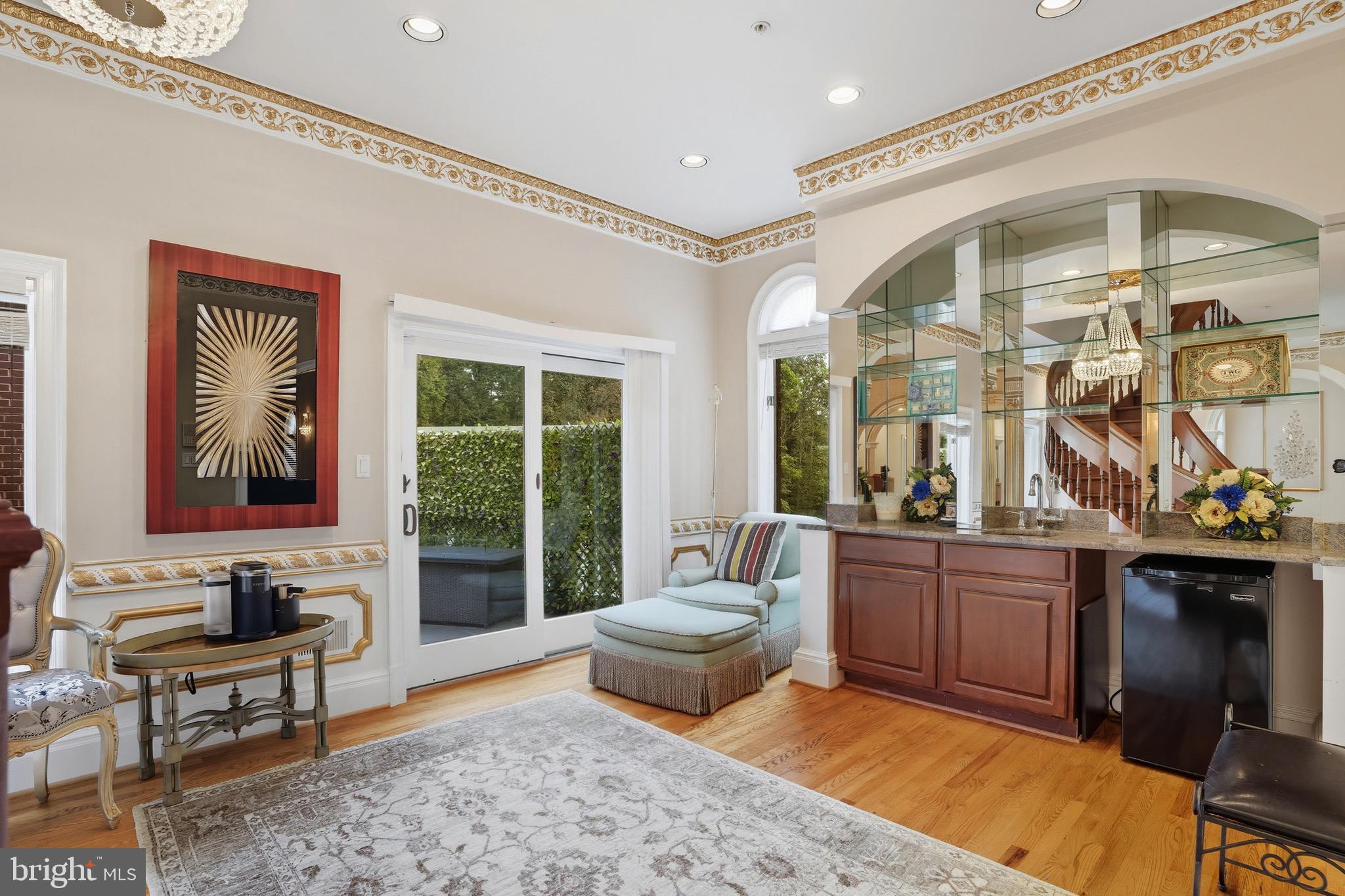 STONELEDGE - Residential