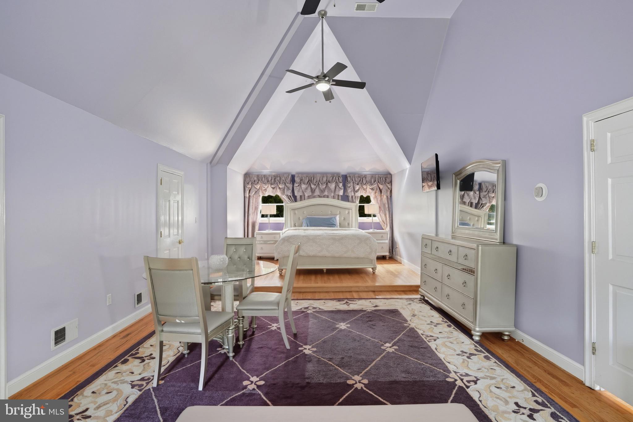 STONELEDGE - Residential