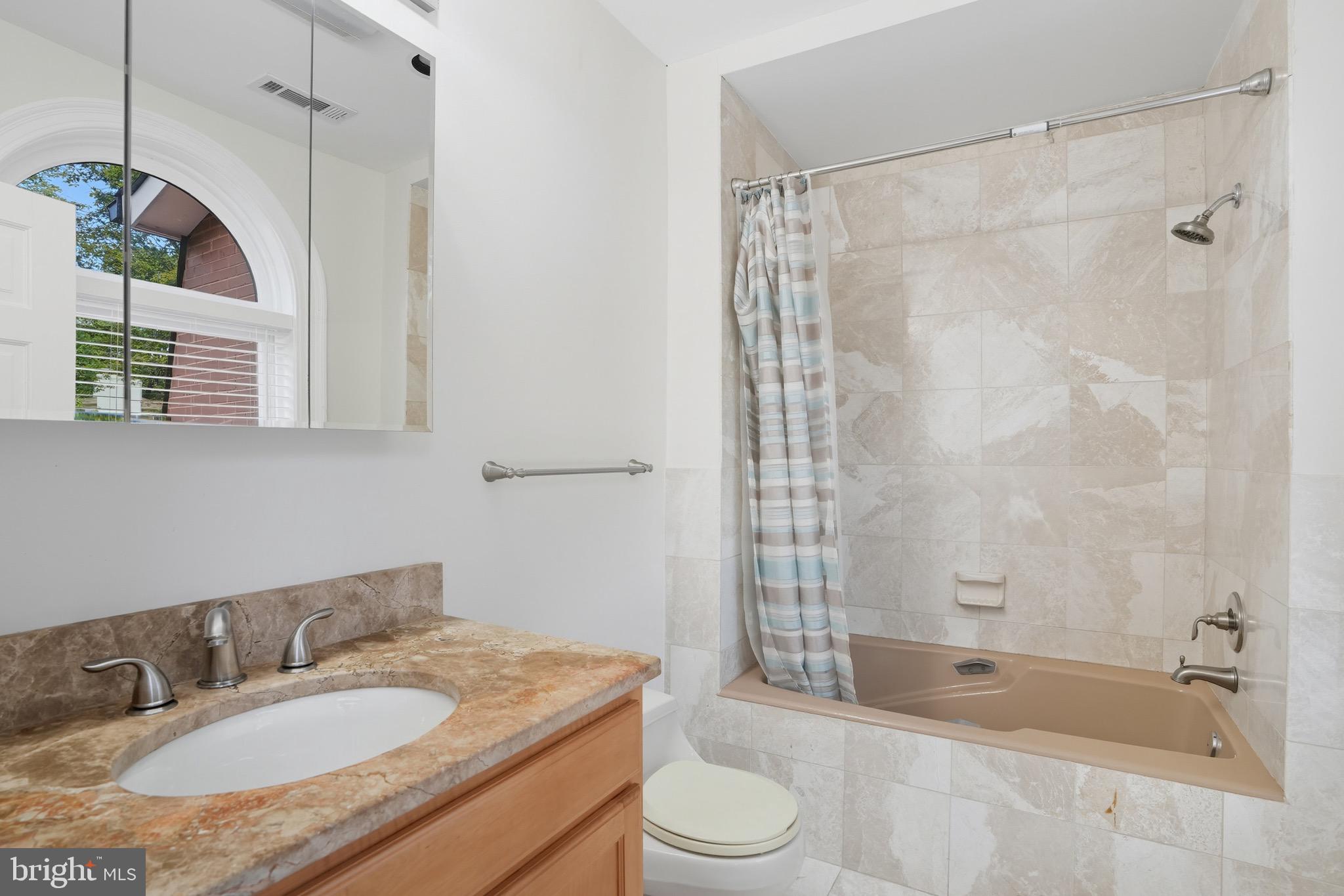 STONELEDGE - Residential