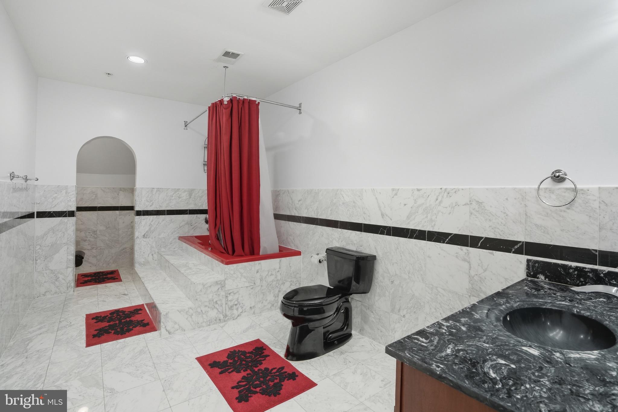 STONELEDGE - Residential