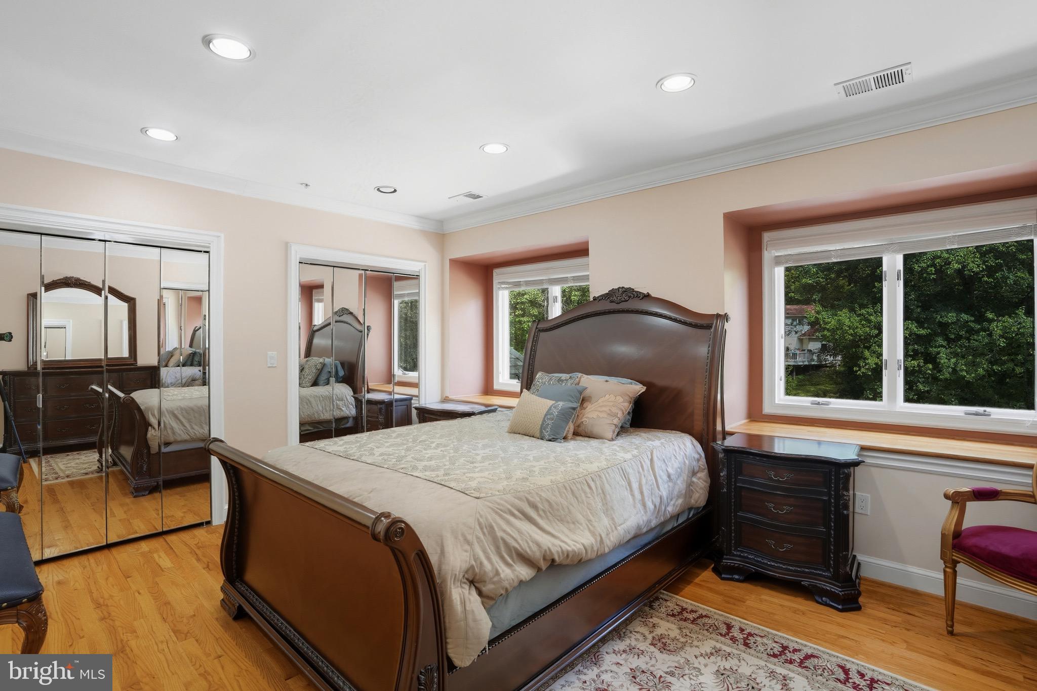 STONELEDGE - Residential