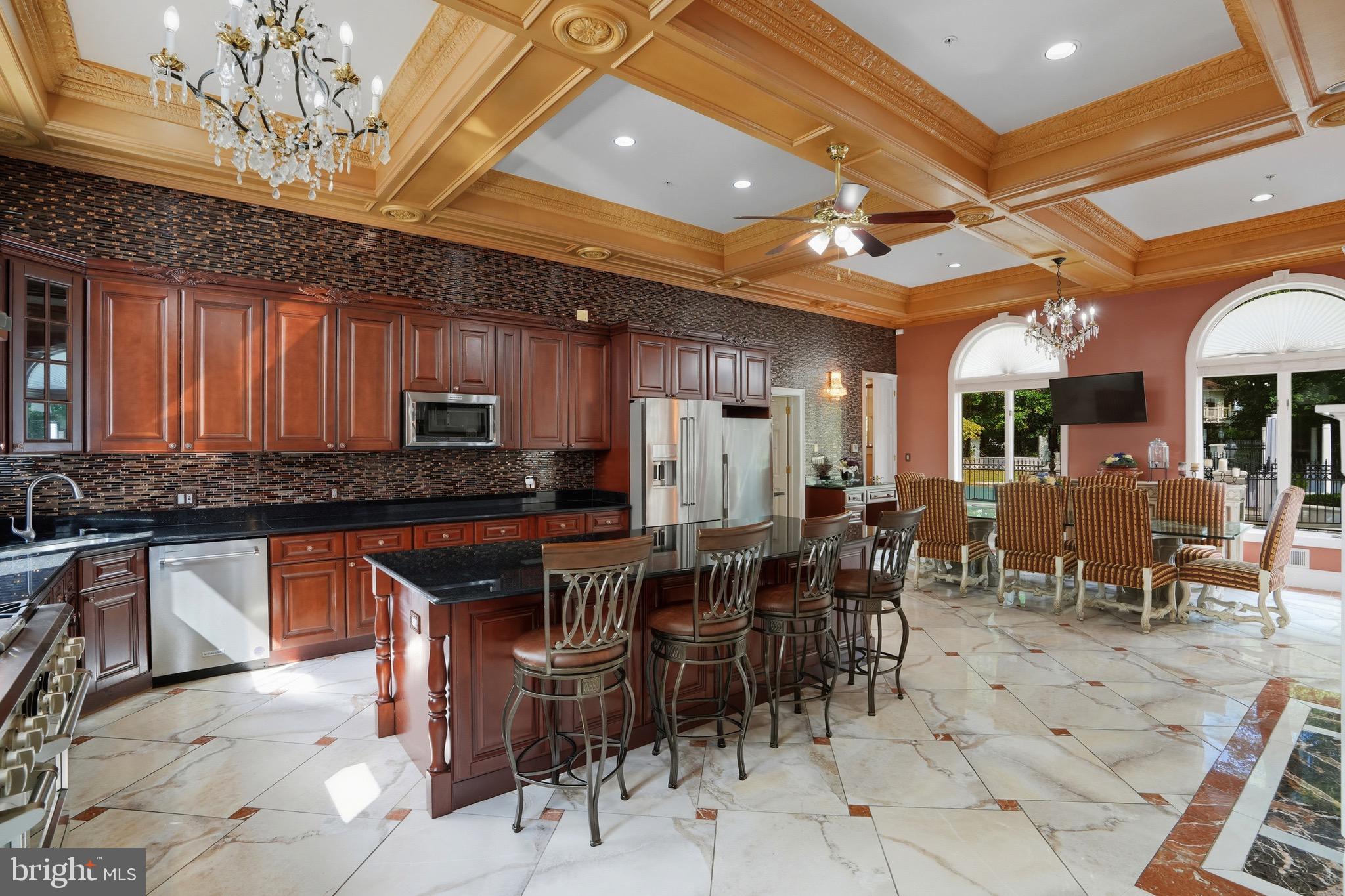 STONELEDGE - Residential