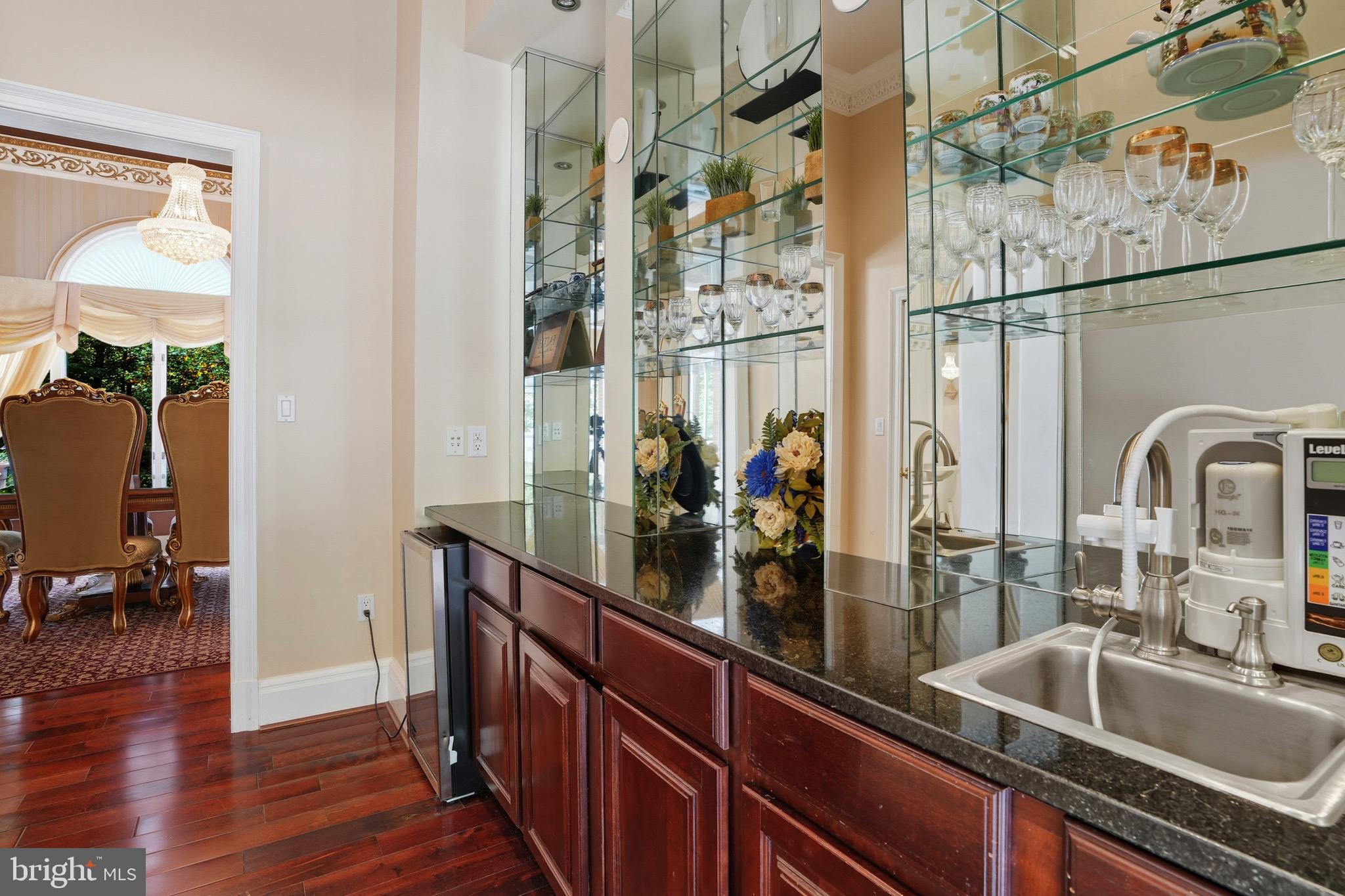 STONELEDGE - Residential