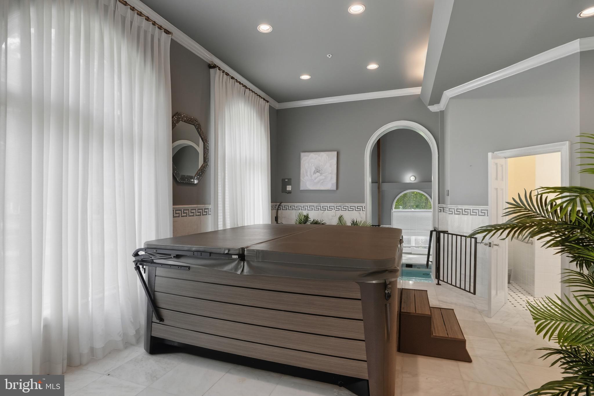 STONELEDGE - Residential