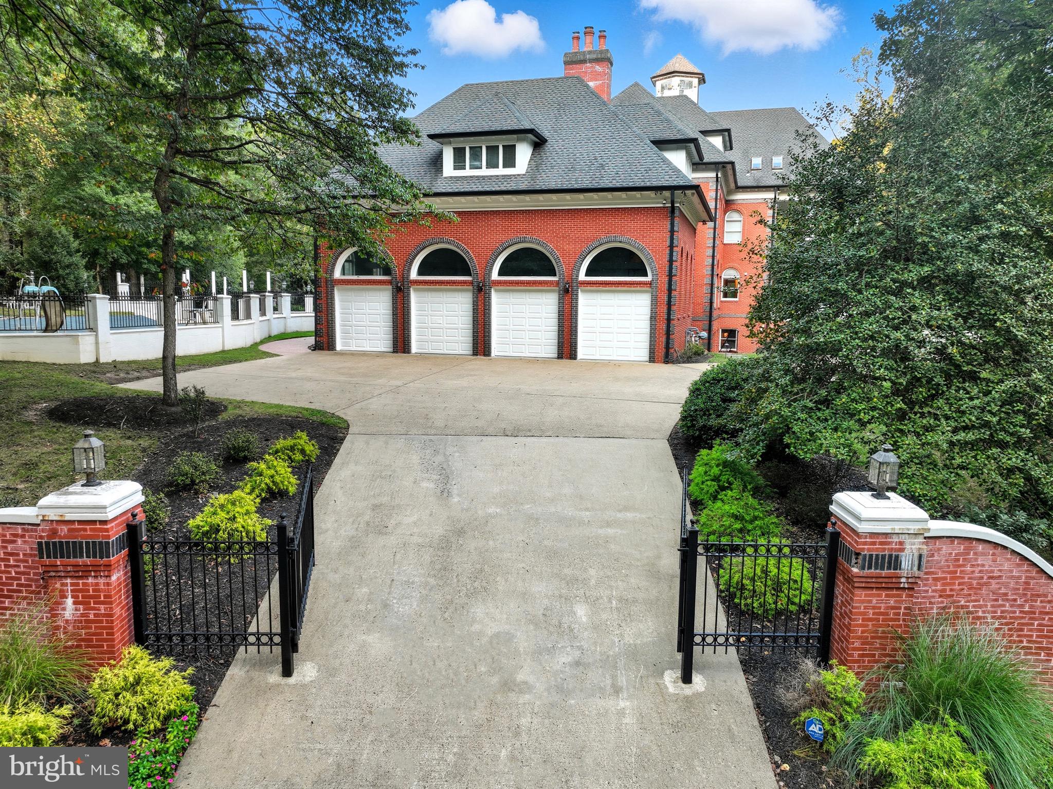 11308 STONELEDGE COURT