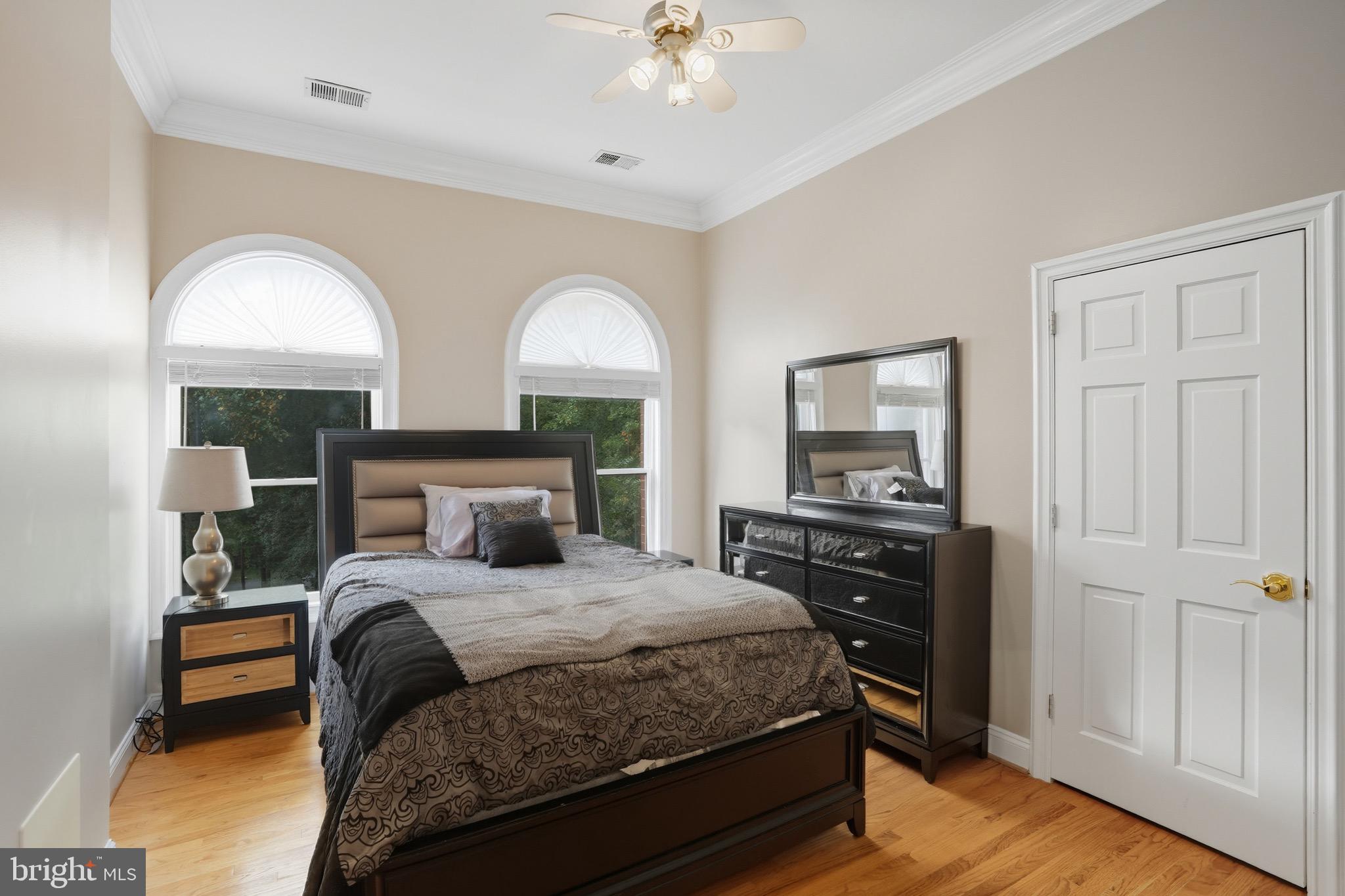 STONELEDGE - Residential