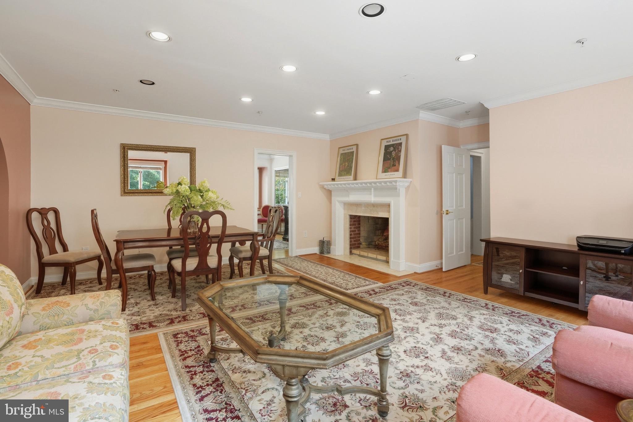 STONELEDGE - Residential